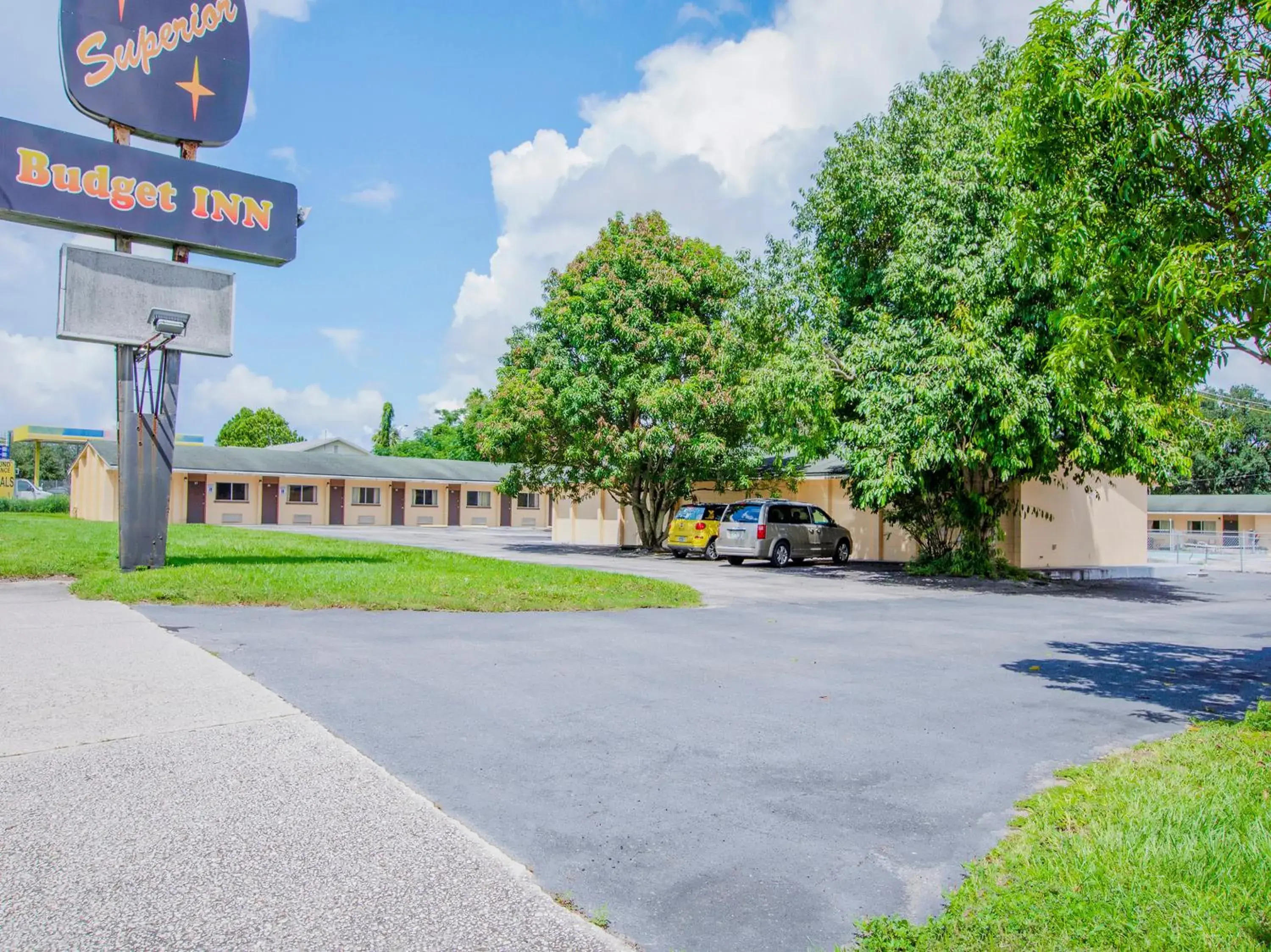 Facade/entrance in OYO Superior Budget Inn Bartow