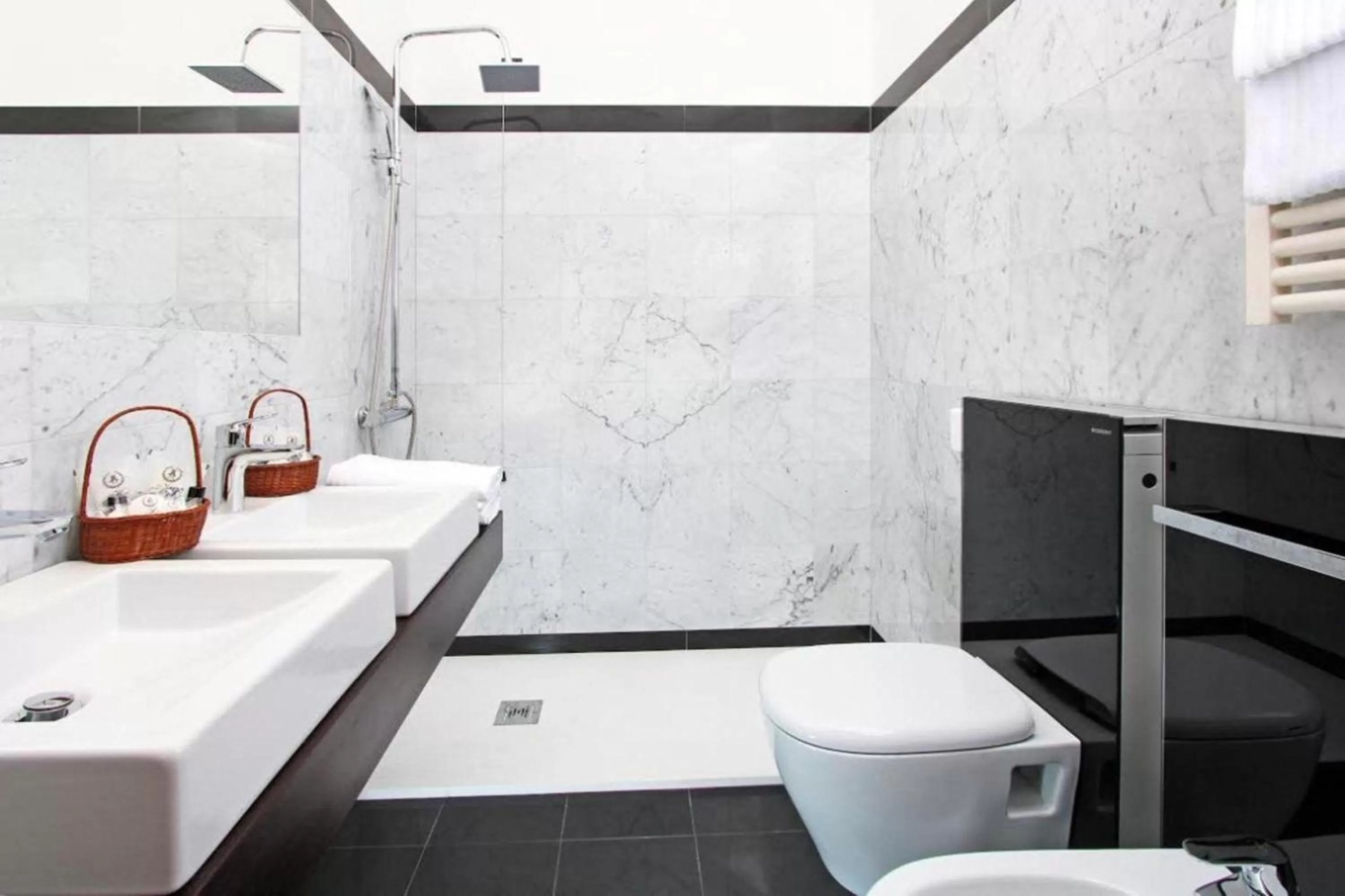 Bathroom in Hotel Arcangelo