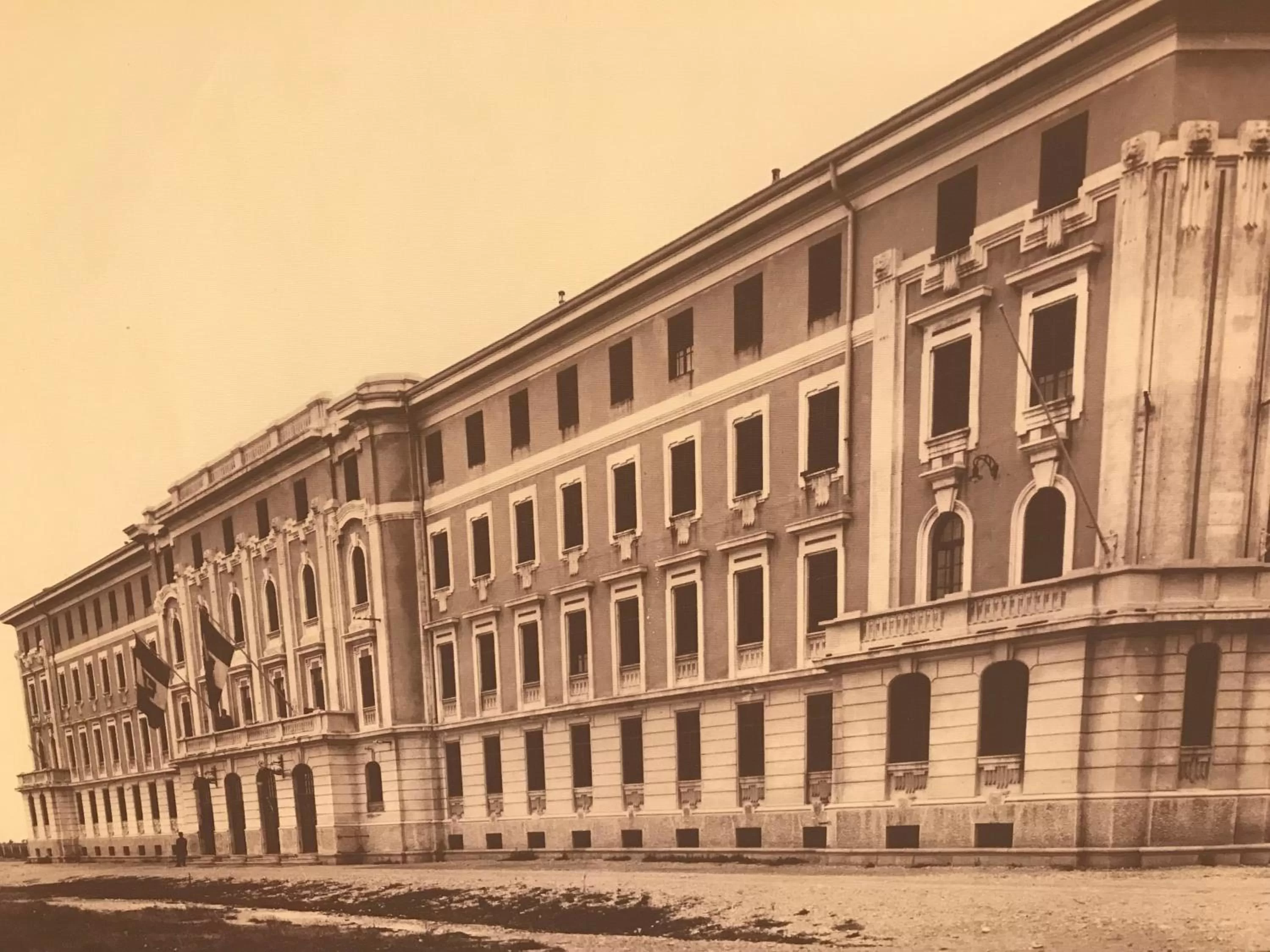 Property building in Nuovo Albergo Operai