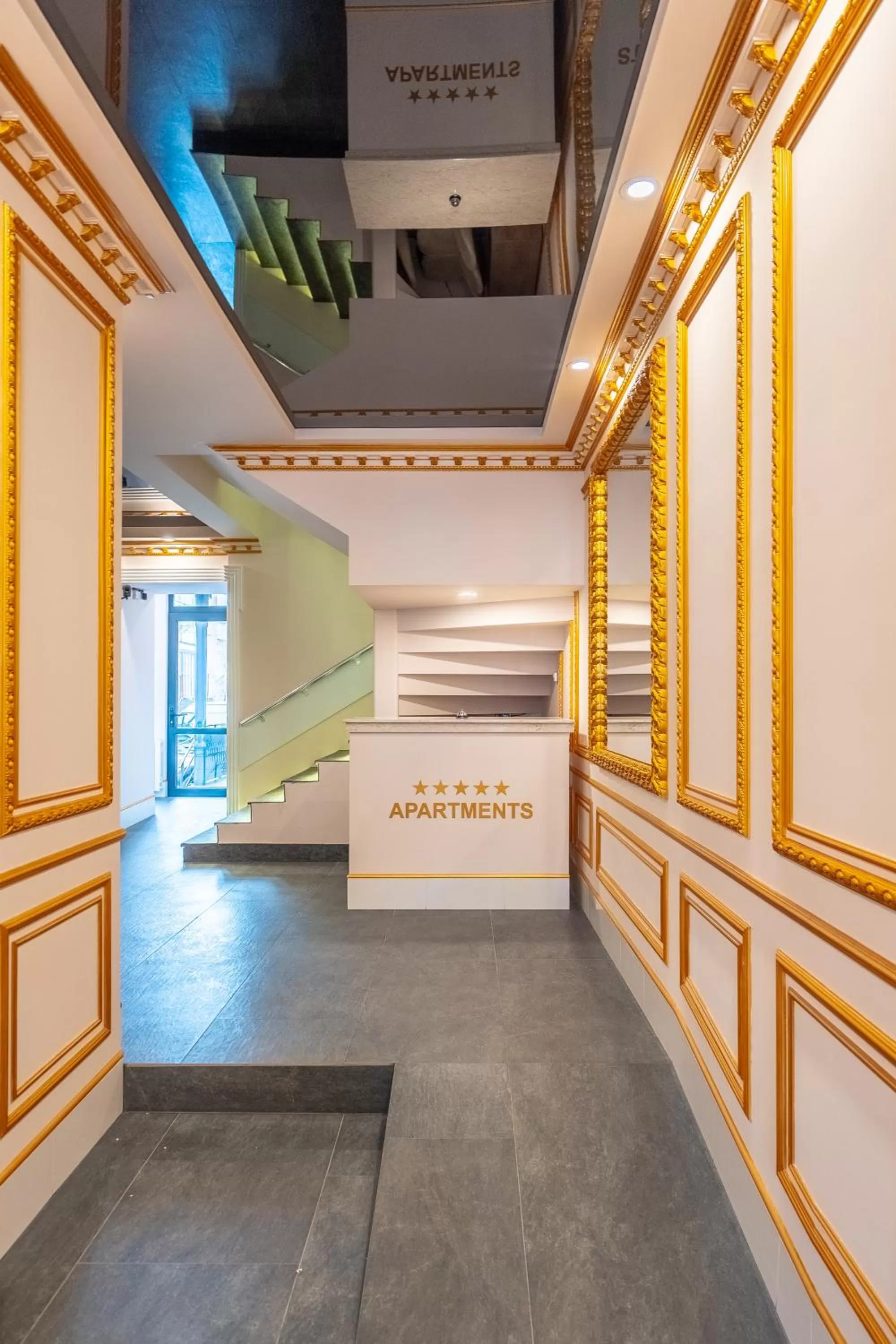 Lobby or reception in 5 STAR APART HOTEL