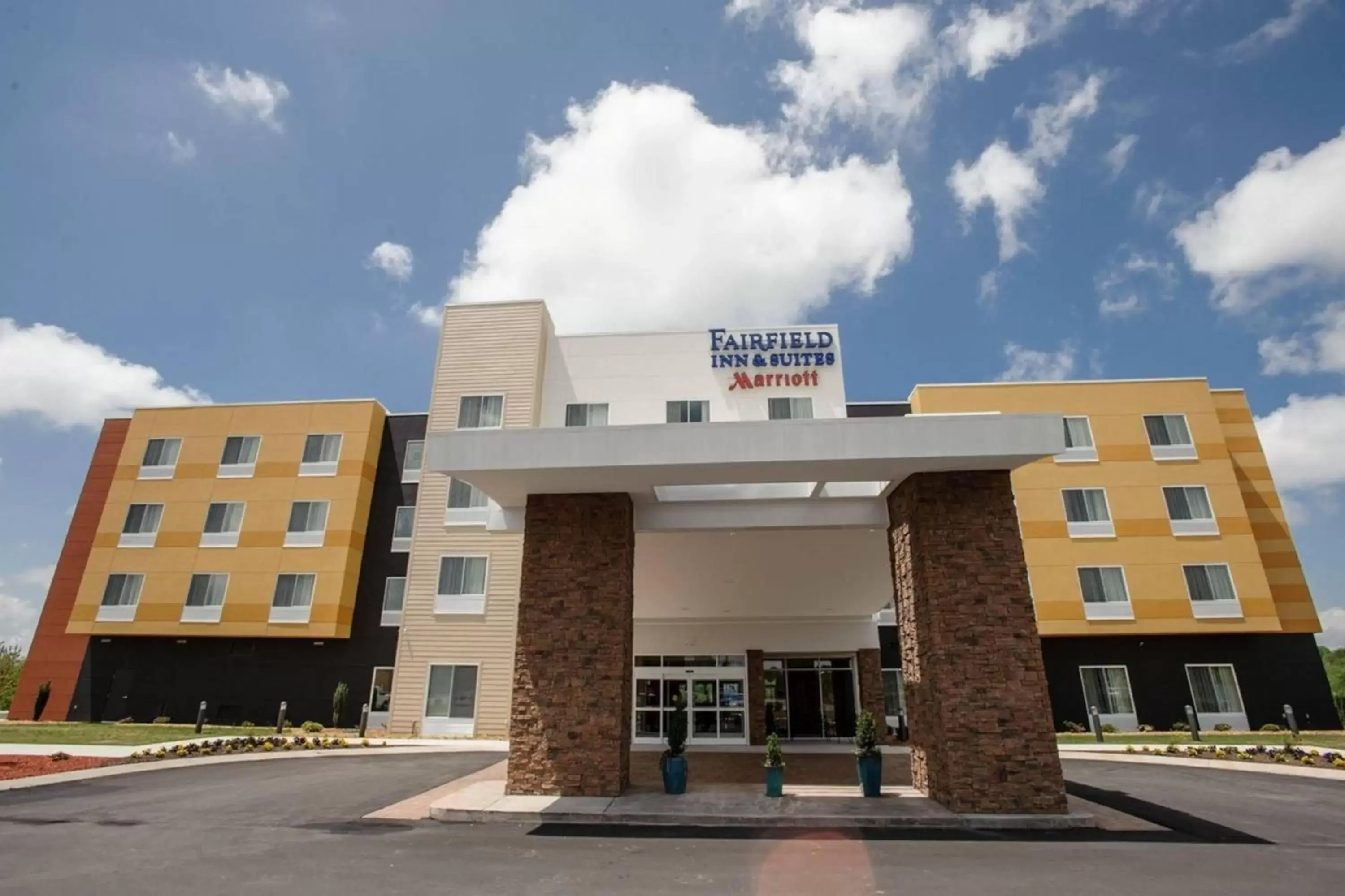 Property Building in Fairfield Inn & Suites by Marriott Athens I-65