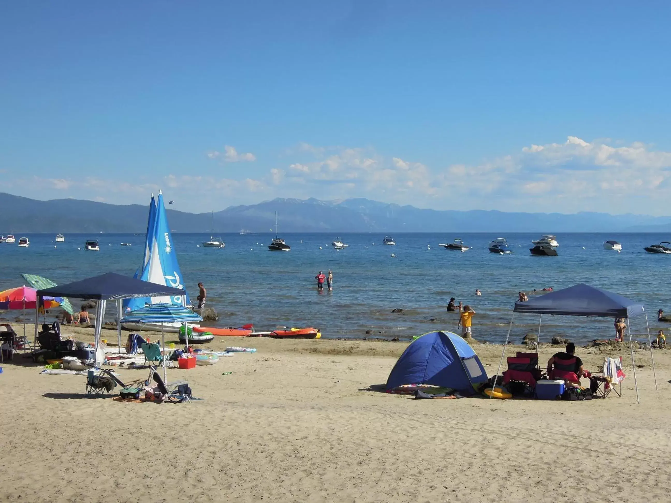 Neighbourhood, Beach in Firelite Lodge