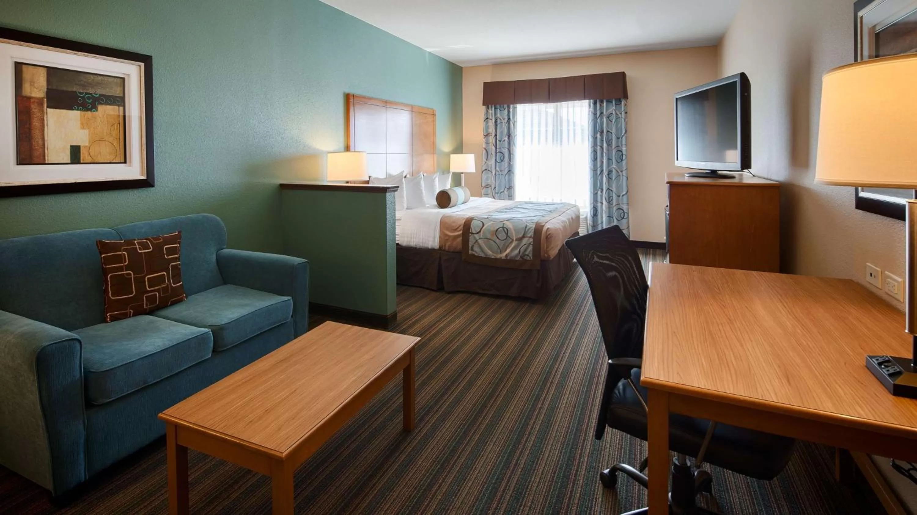 King Suite with Kitchenette - Non-Smoking in Best Western Plus Seminole Hotel & Suites
