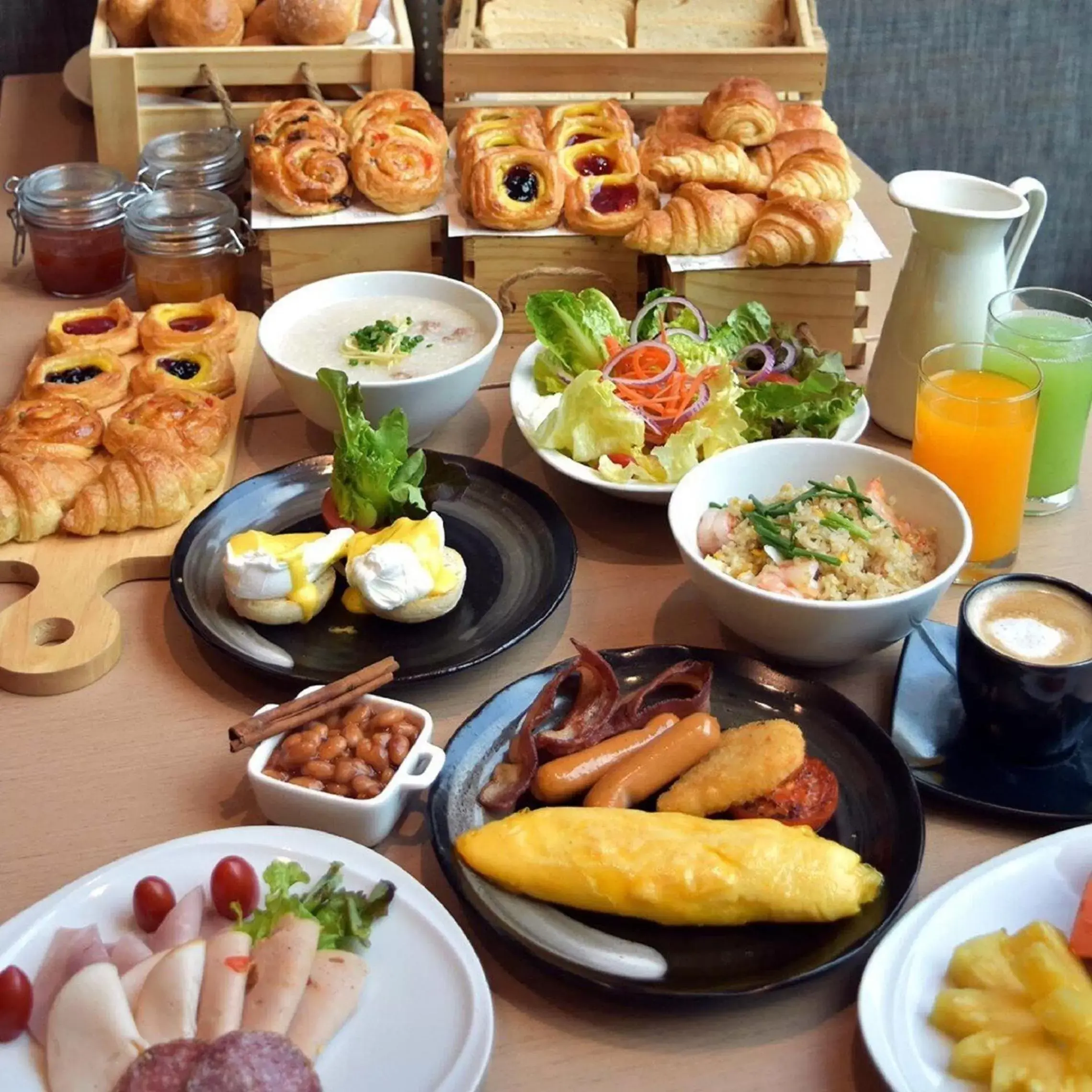 Buffet breakfast in Grande Collection Hotel & Spa