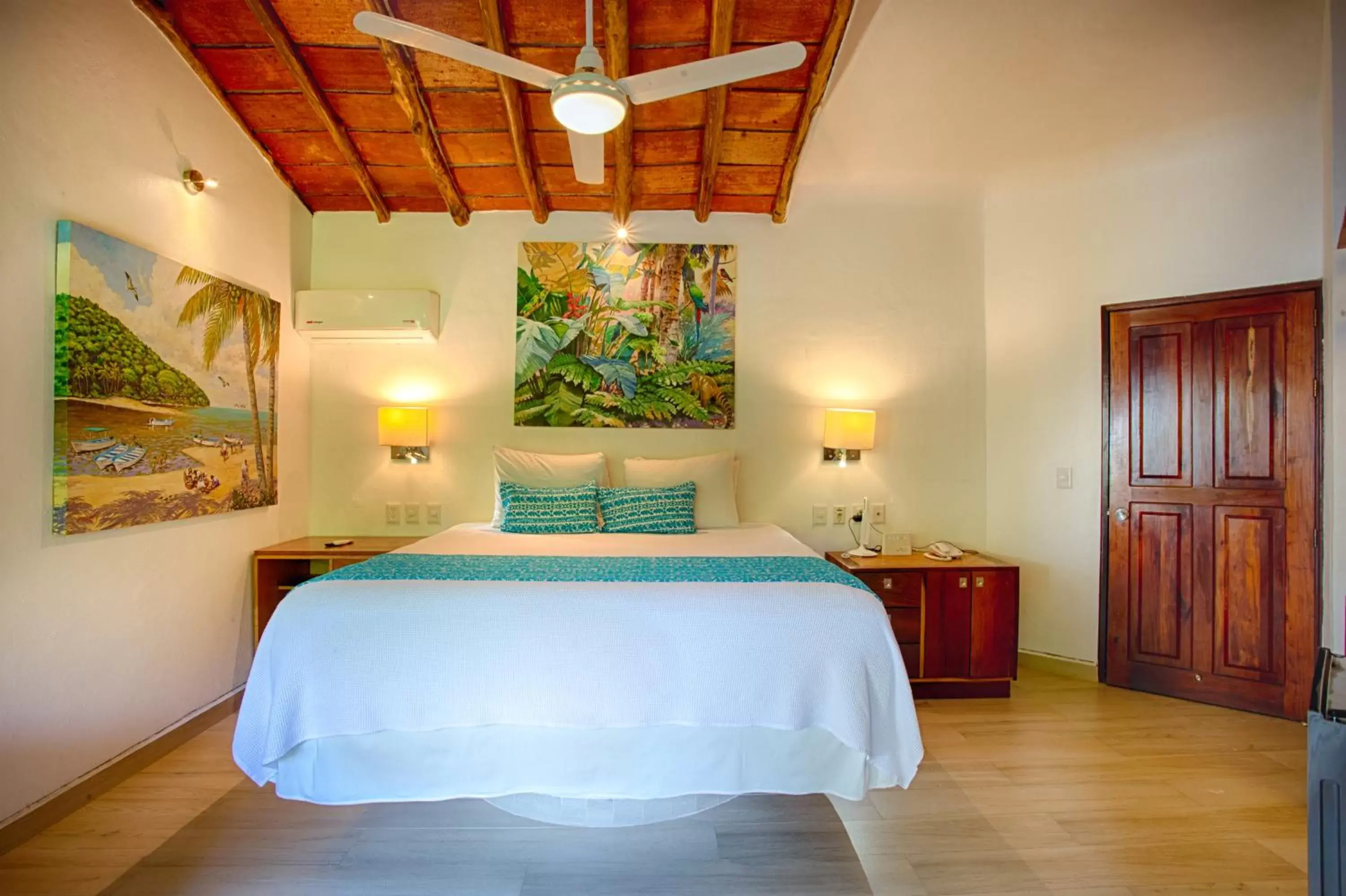 Photo of the whole room, Bed in Villa Lala Boutique Hotel Adults Only