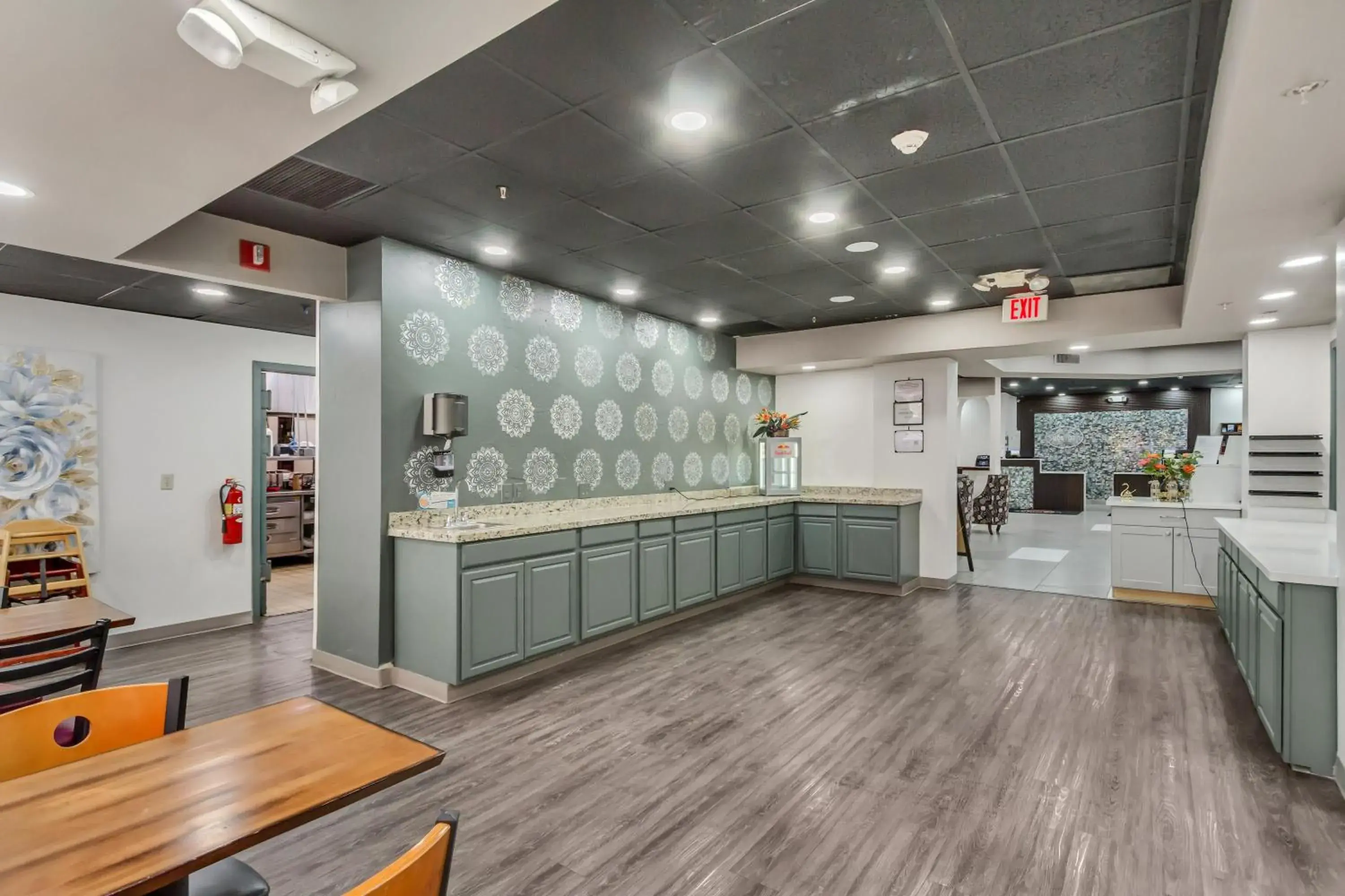 Restaurant/places to eat, Lobby/Reception in Suburban Studios Salt Lake City Airport