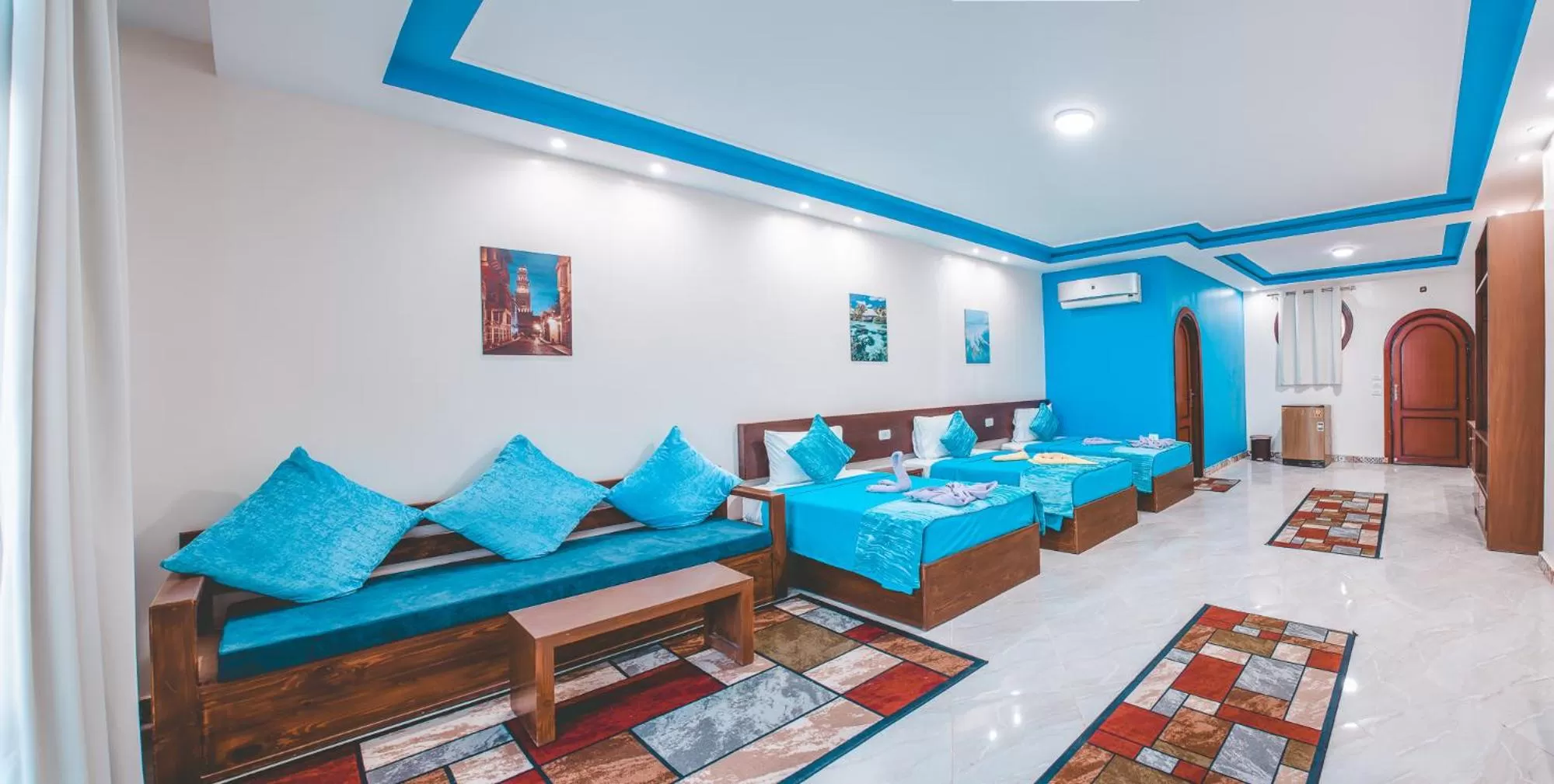 Photo of the whole room, Bed in Seaview Panorama Boatel