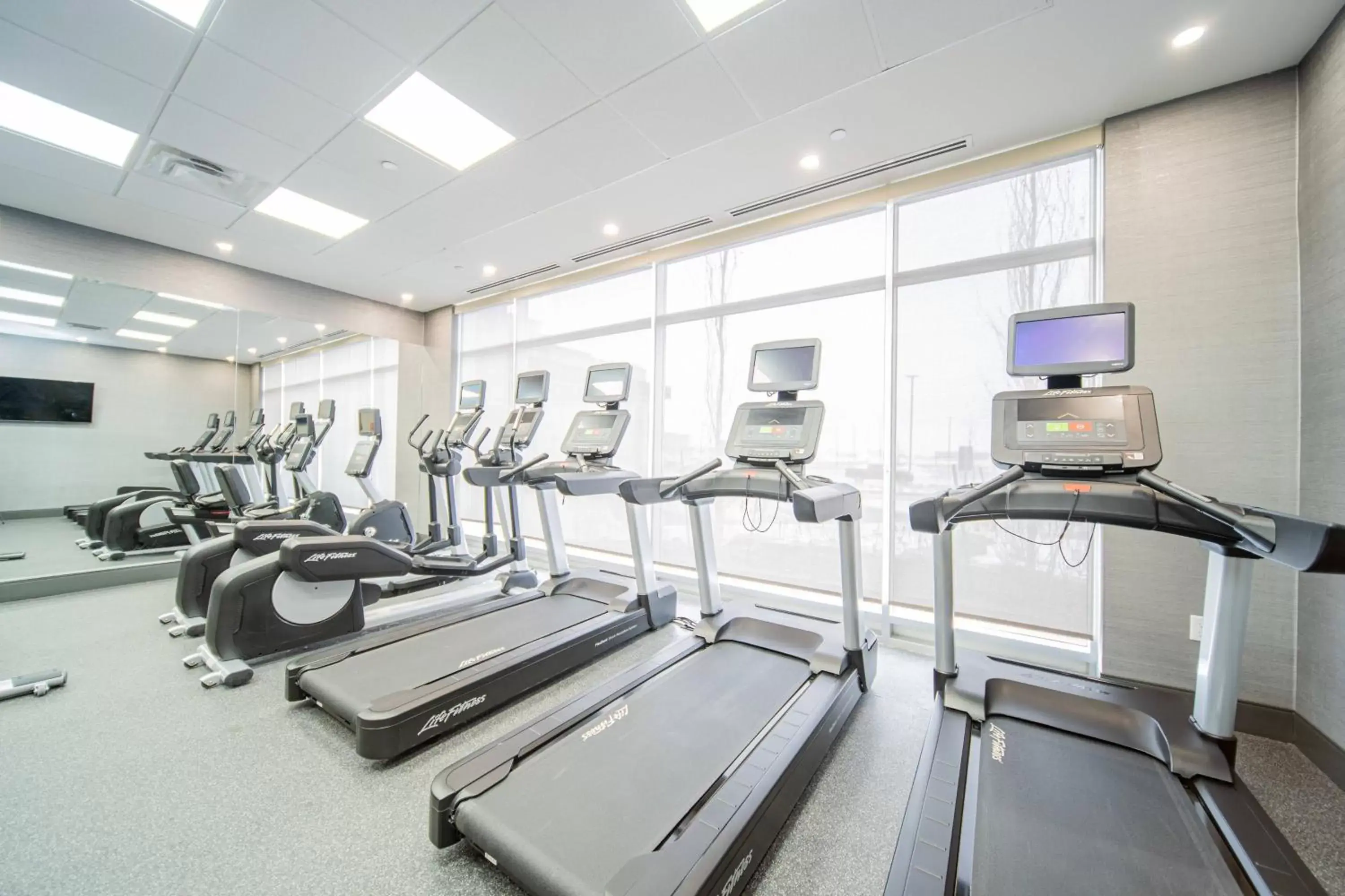 Fitness centre/facilities, Fitness Center/Facilities in TownePlace Suites by Marriott Brantford and Conference Centre