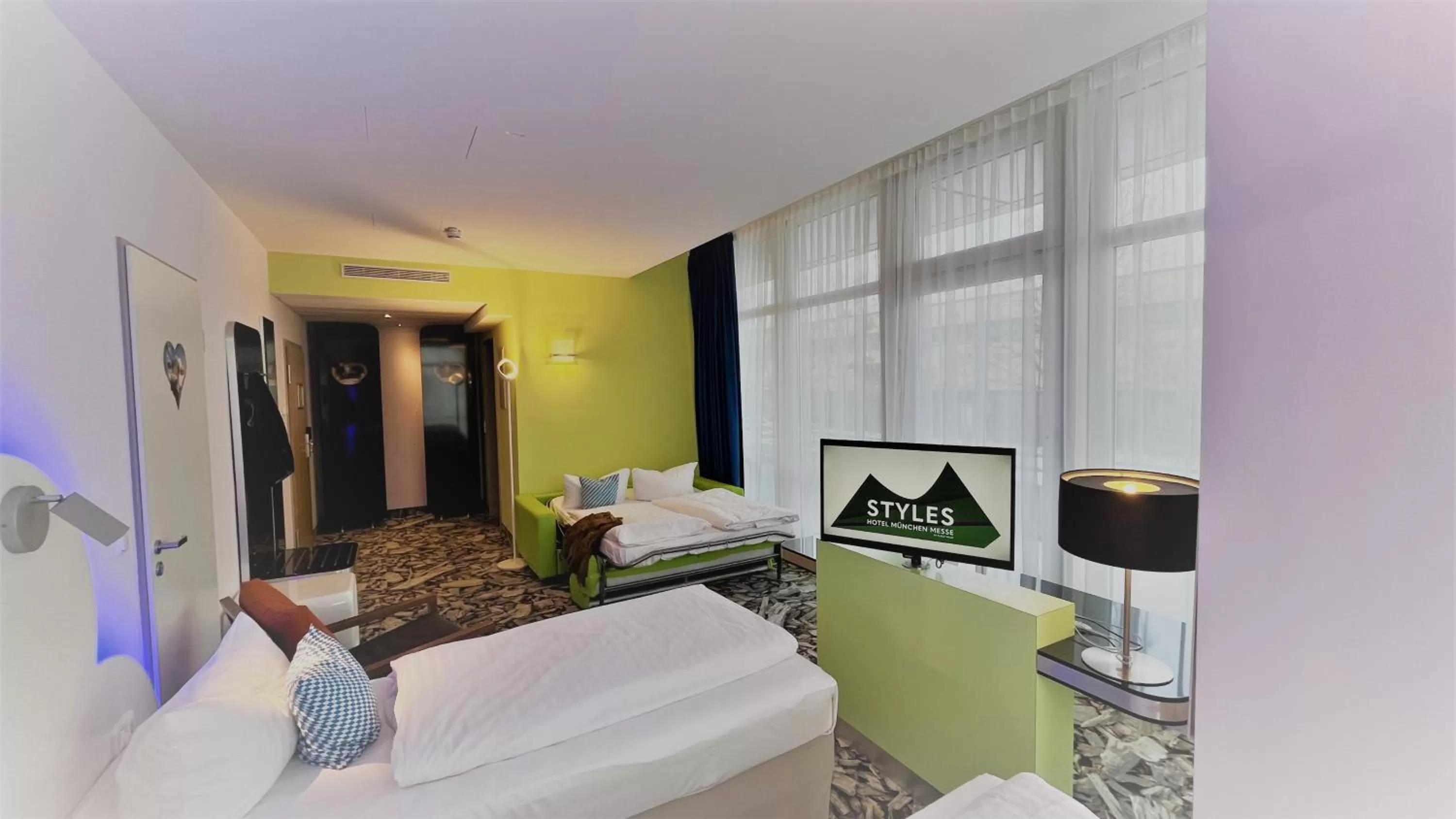 Bed in Styles Hotel München Messe
