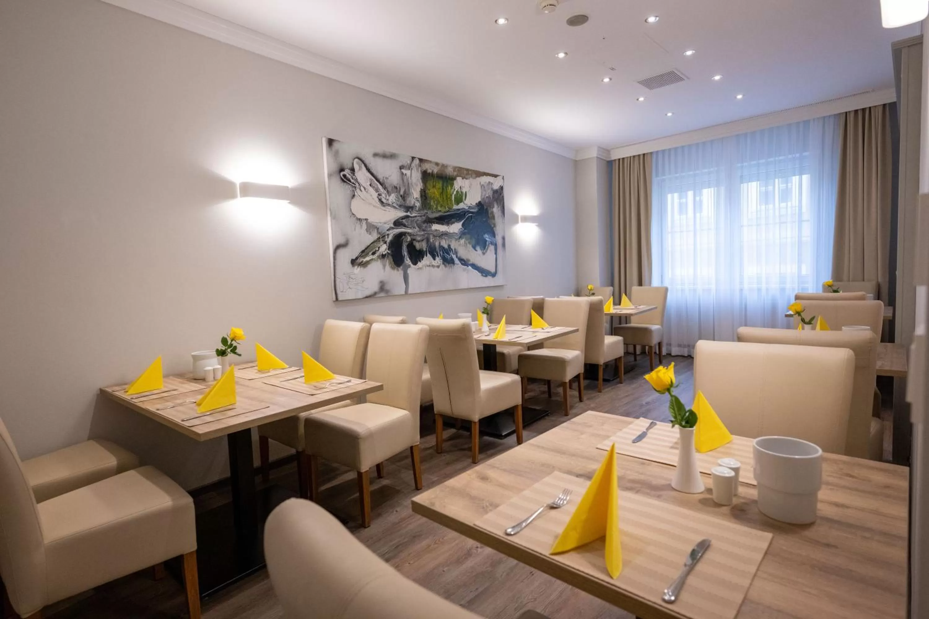 Breakfast in Hotel Admiral am Kurpark