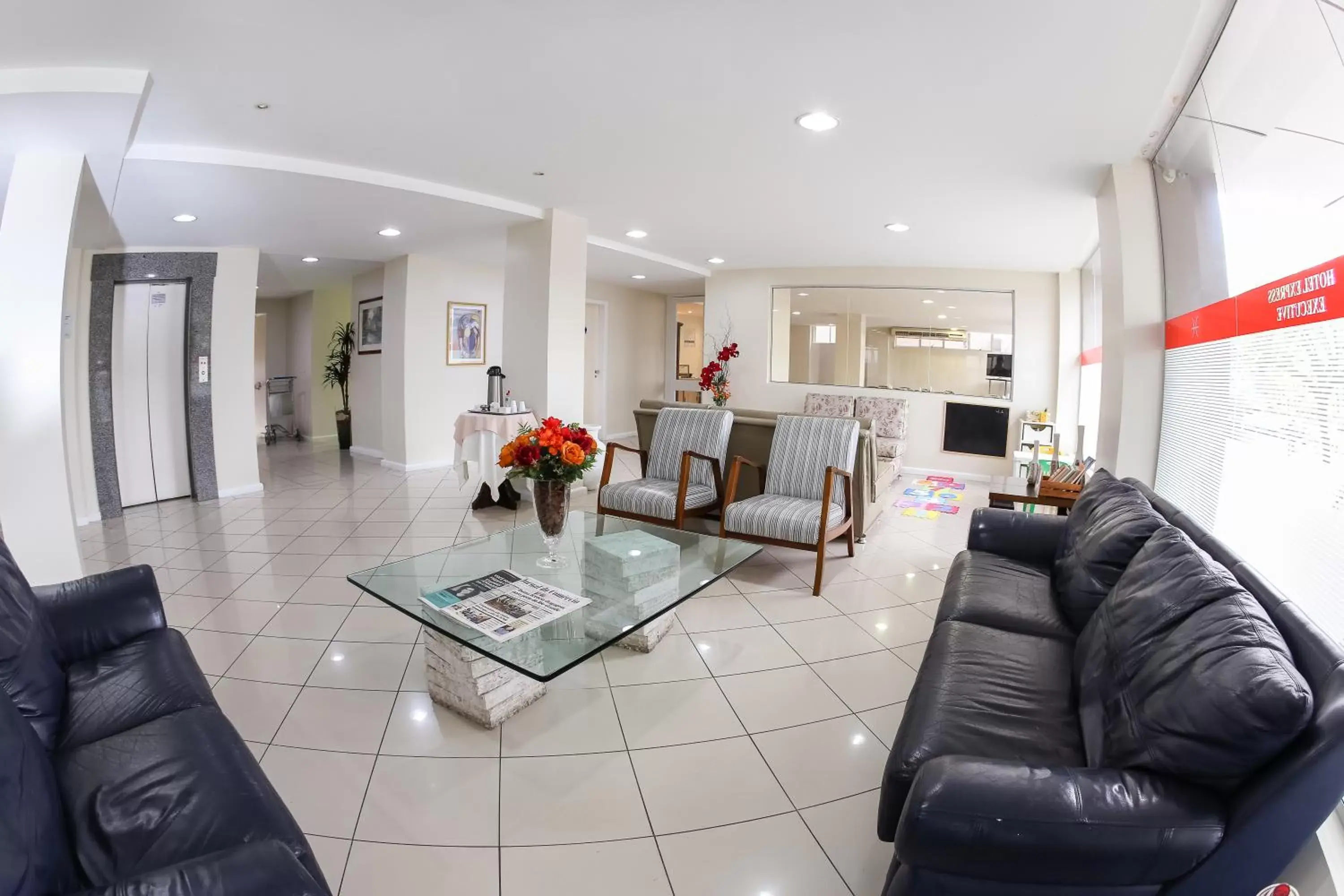 Lobby or reception in Hotel Suárez Executive Novo Hamburgo Lobby or reception in Hotel Suárez Executive Novo Hamburgo