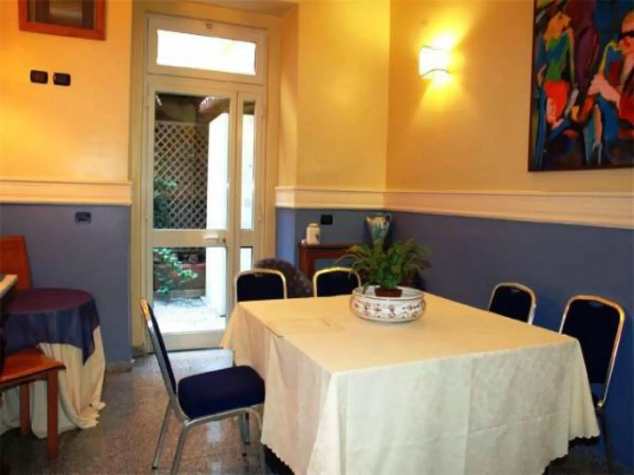 Area and facilities, Restaurant/Places to Eat in Hotel La Residenza