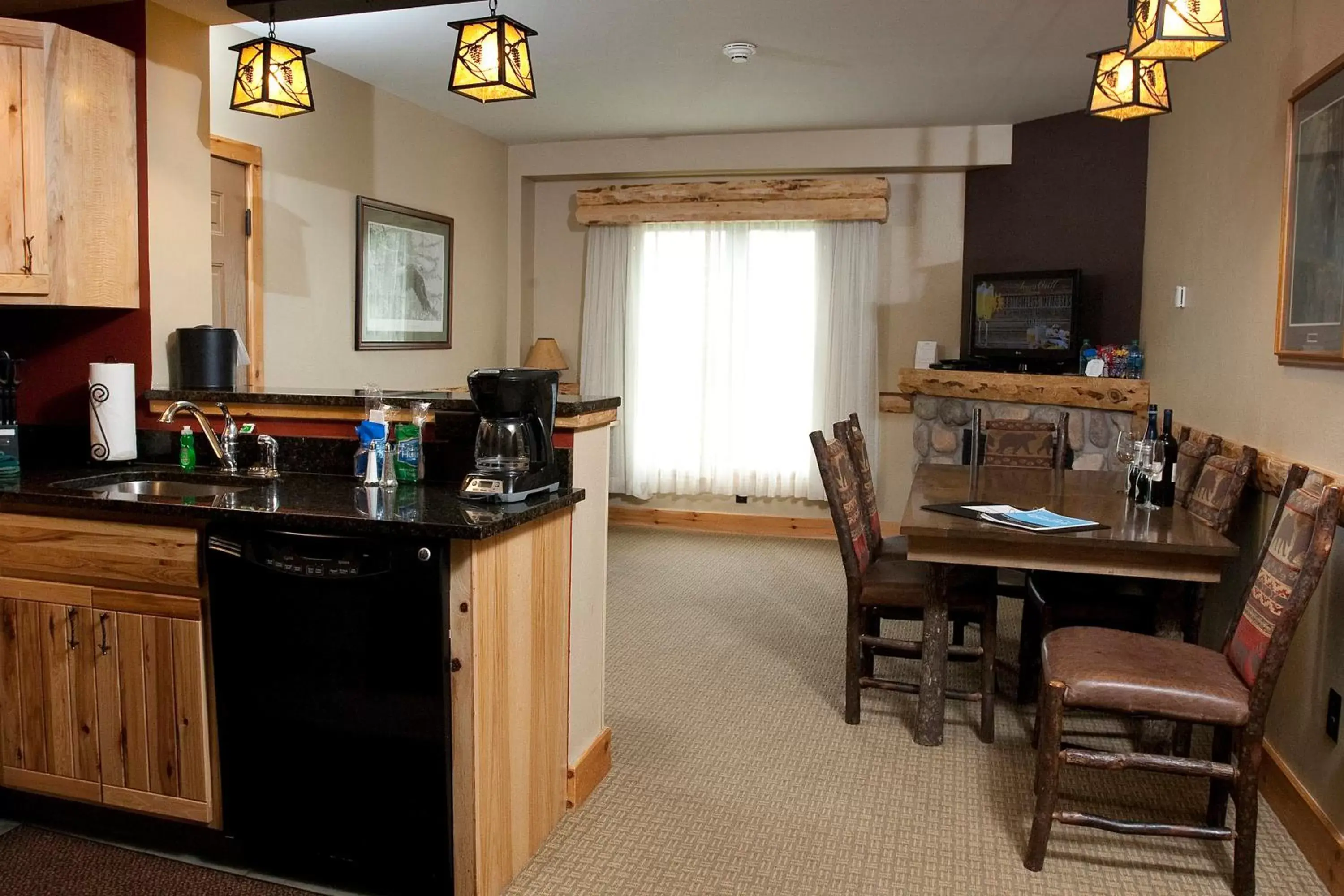 Two-Bedroom Suite in Hope Lake Lodge & Indoor Waterpark