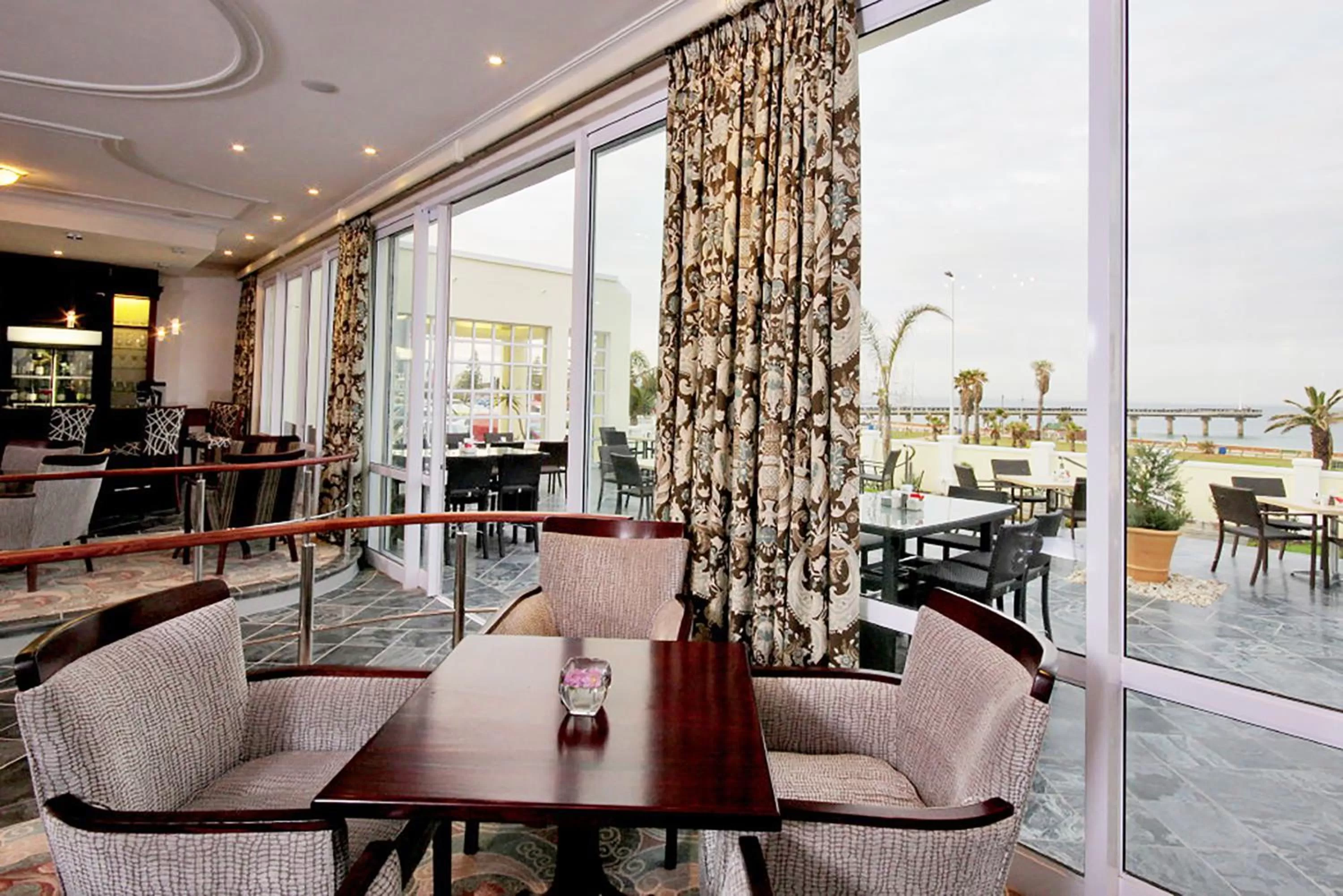 Lounge or bar in The Beach Hotel