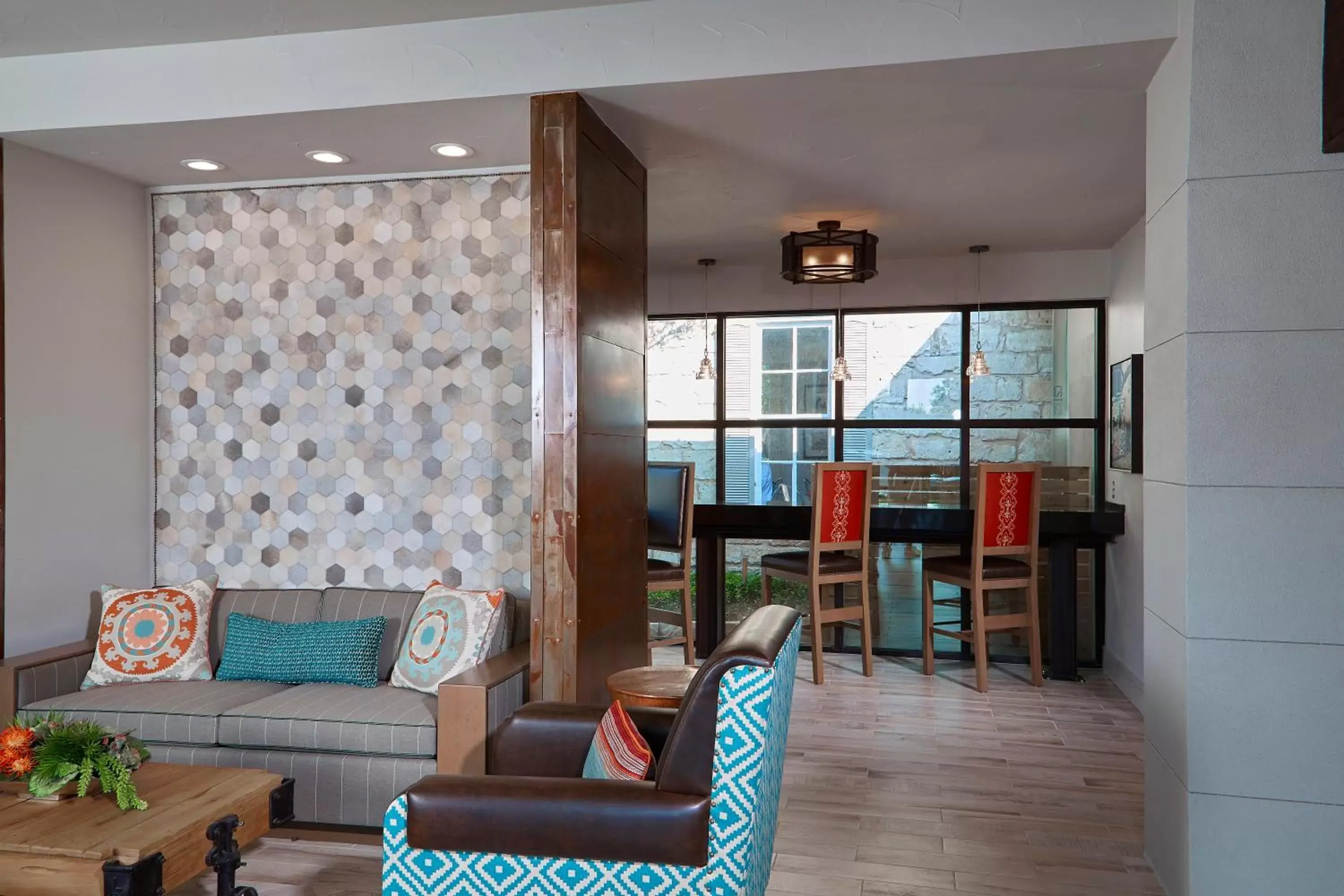 Lobby or reception, Lounge/Bar in Fredericksburg Inn and Suites