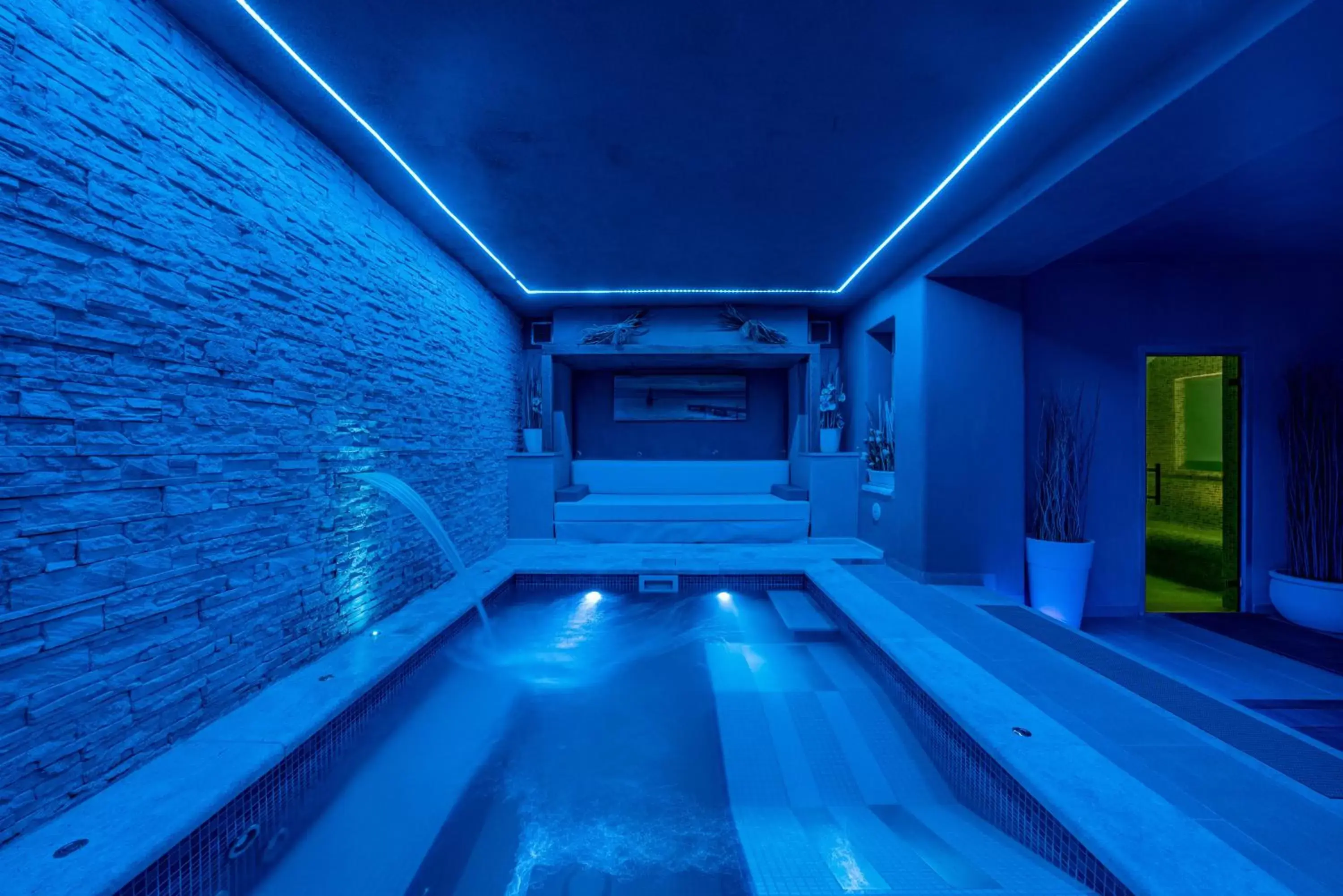 Steam room, Swimming Pool in Hotel Panorama