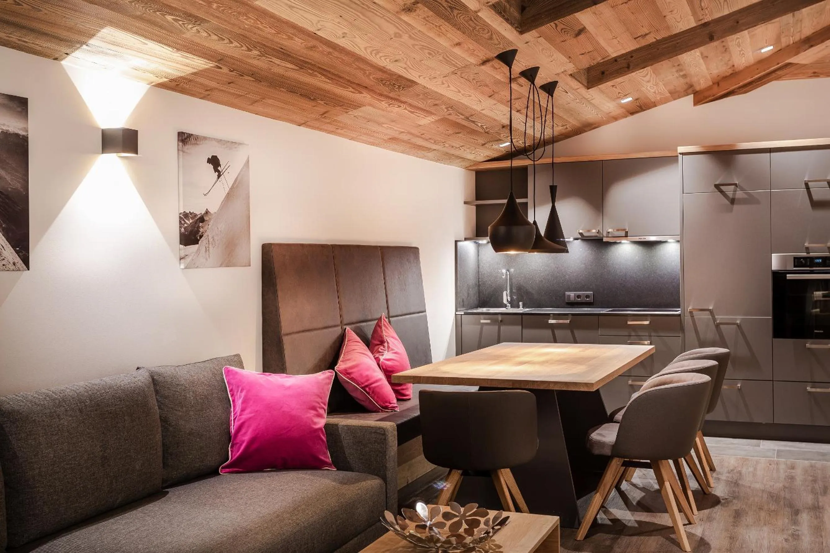 Dining Area in Schönblick Residence - Absolut Alpine Apartments