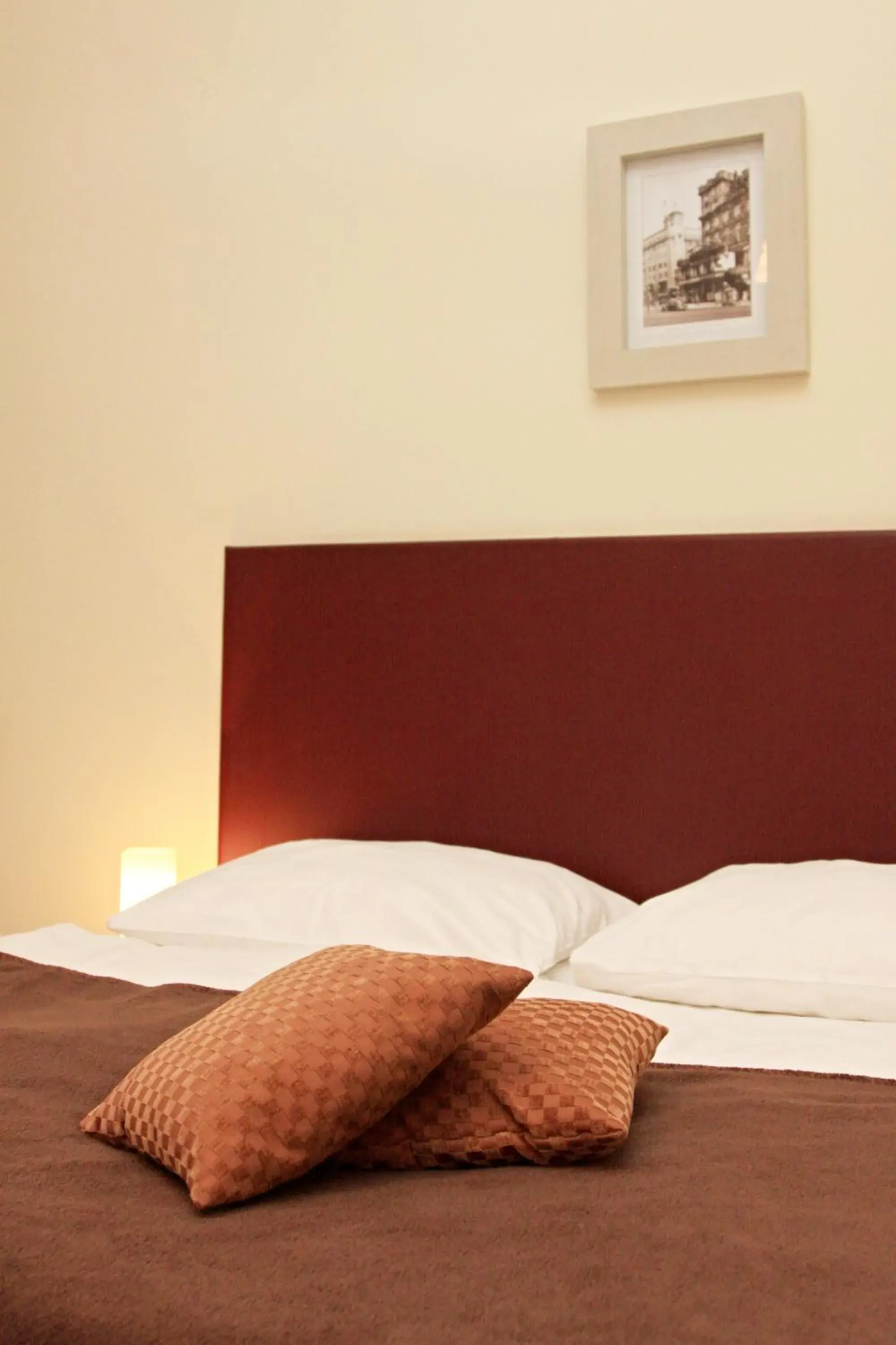 Bed in River View Residence Bed in River View Residence