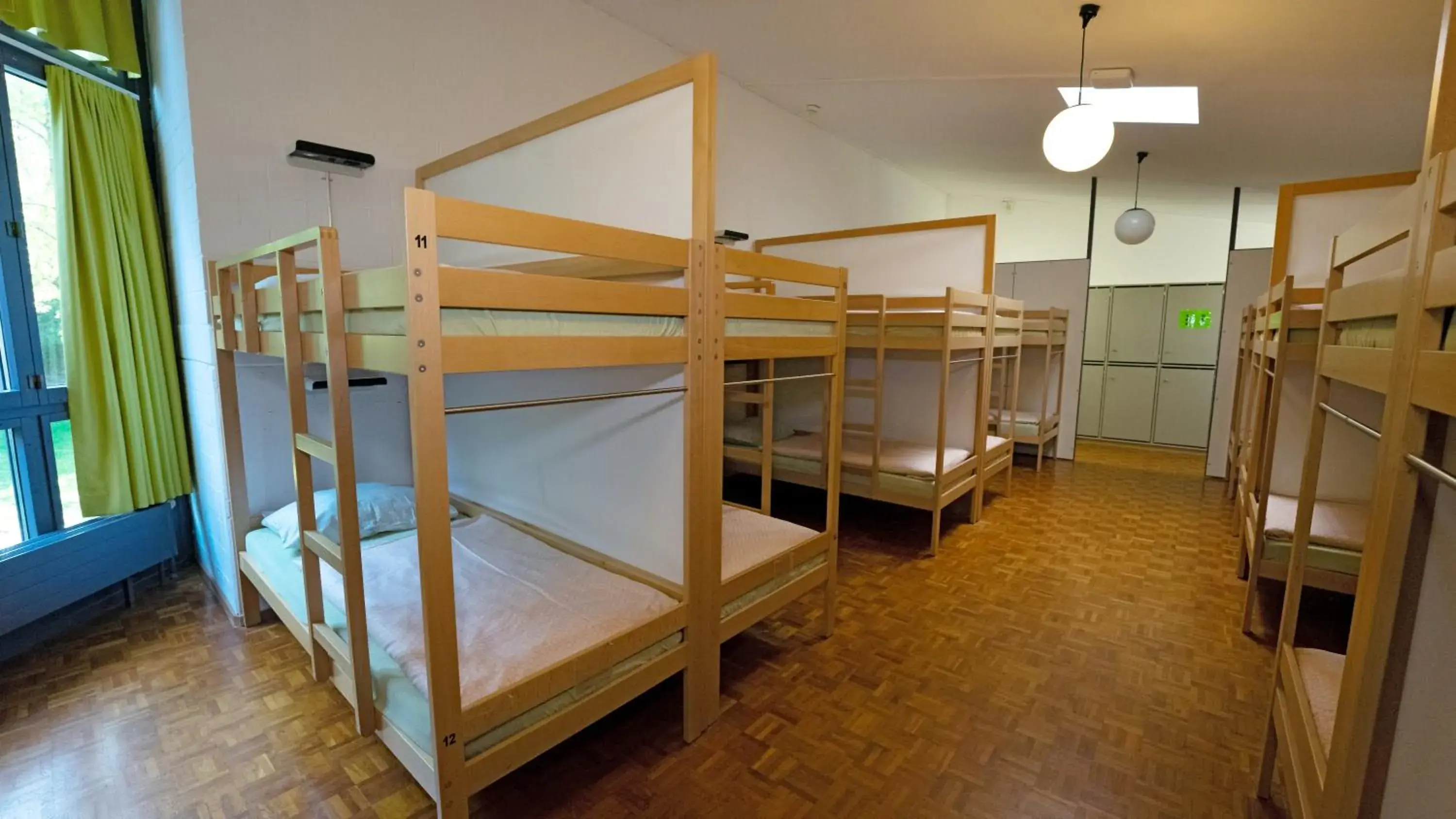 Photo of the whole room, Bed in Luzern Youth Hostel Photo of the whole room, Bed in Luzern Youth Hostel