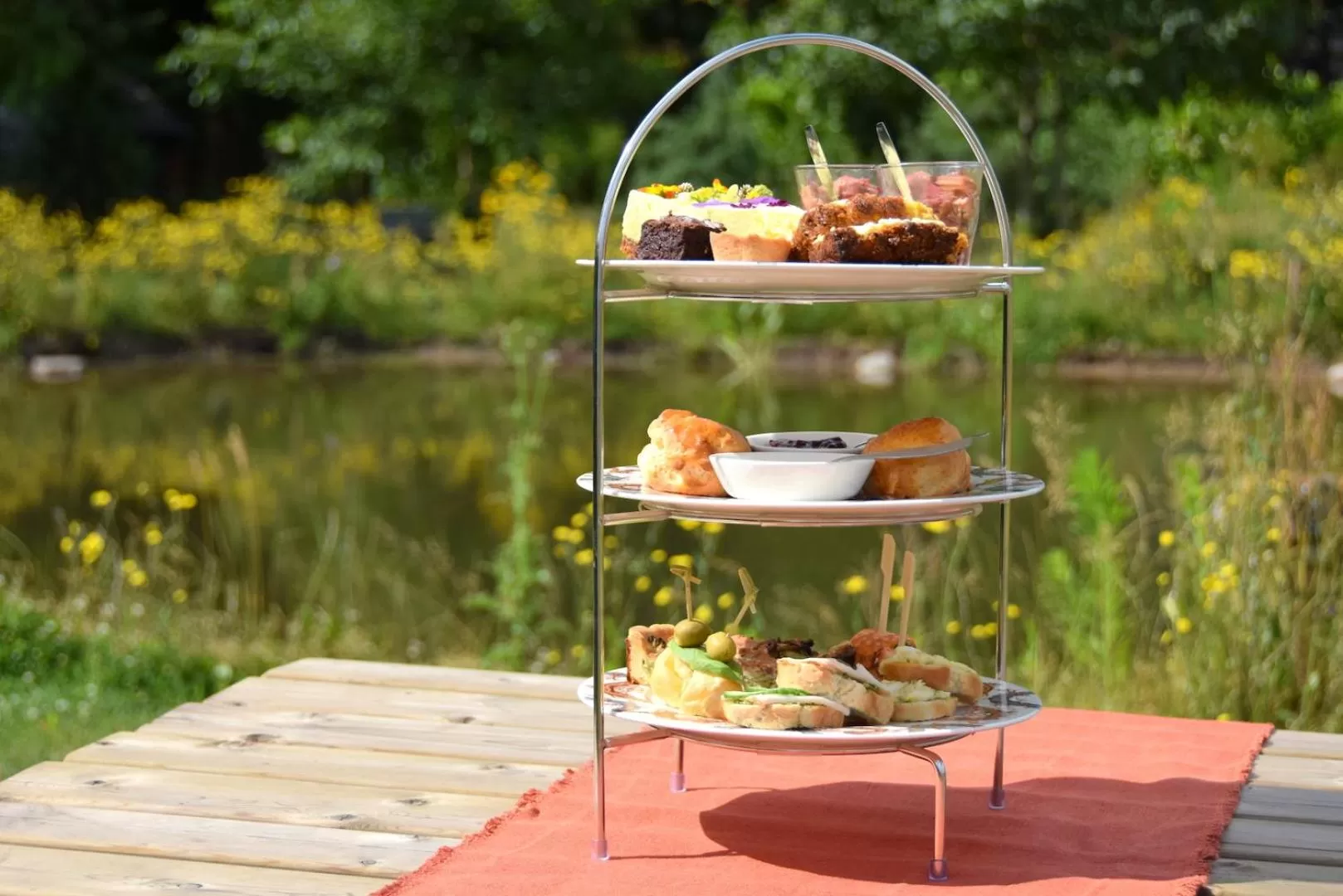 Restaurant/places to eat, Food in B&B Kamperfoelie