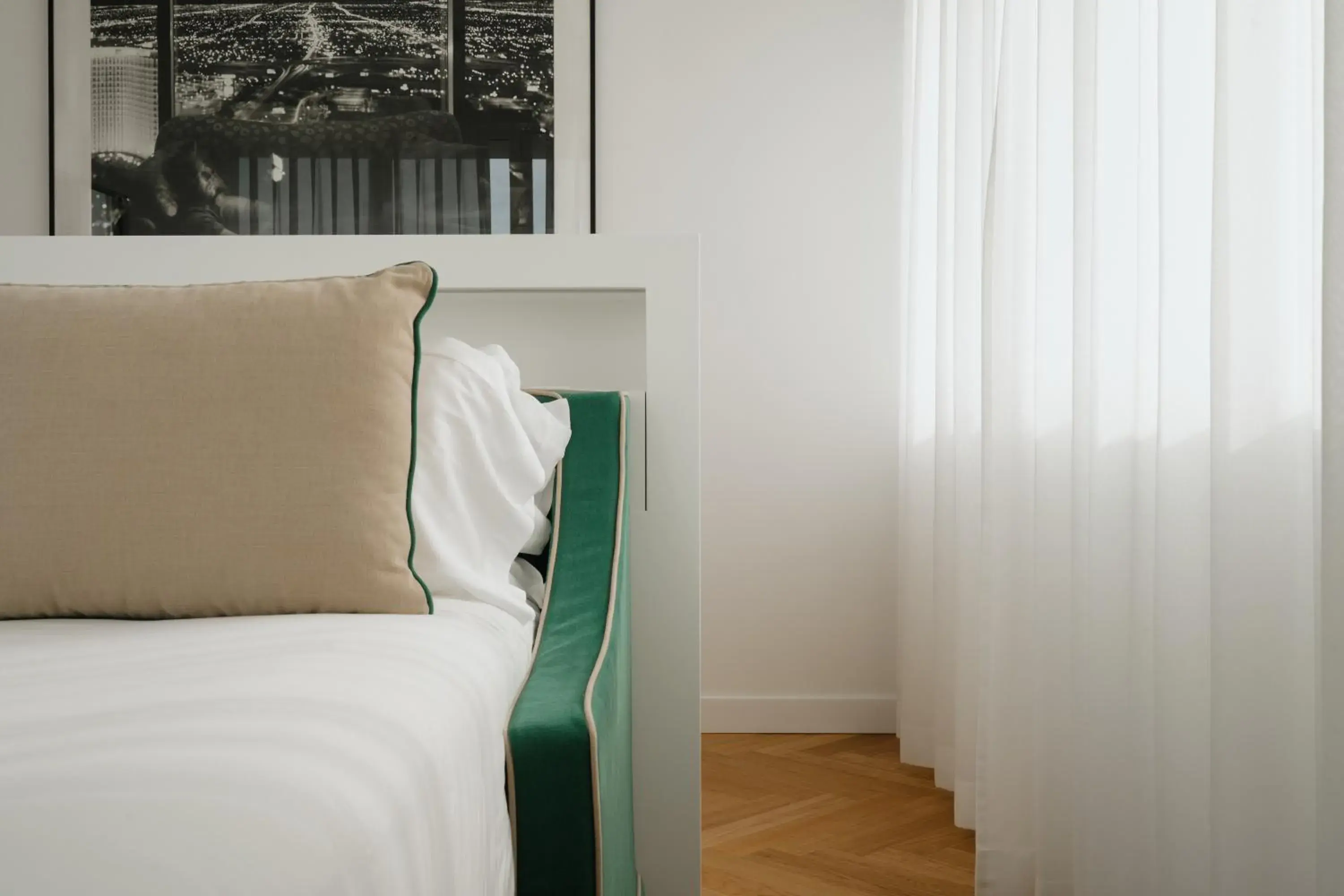 Bed, Seating Area in Hotel Morfeo