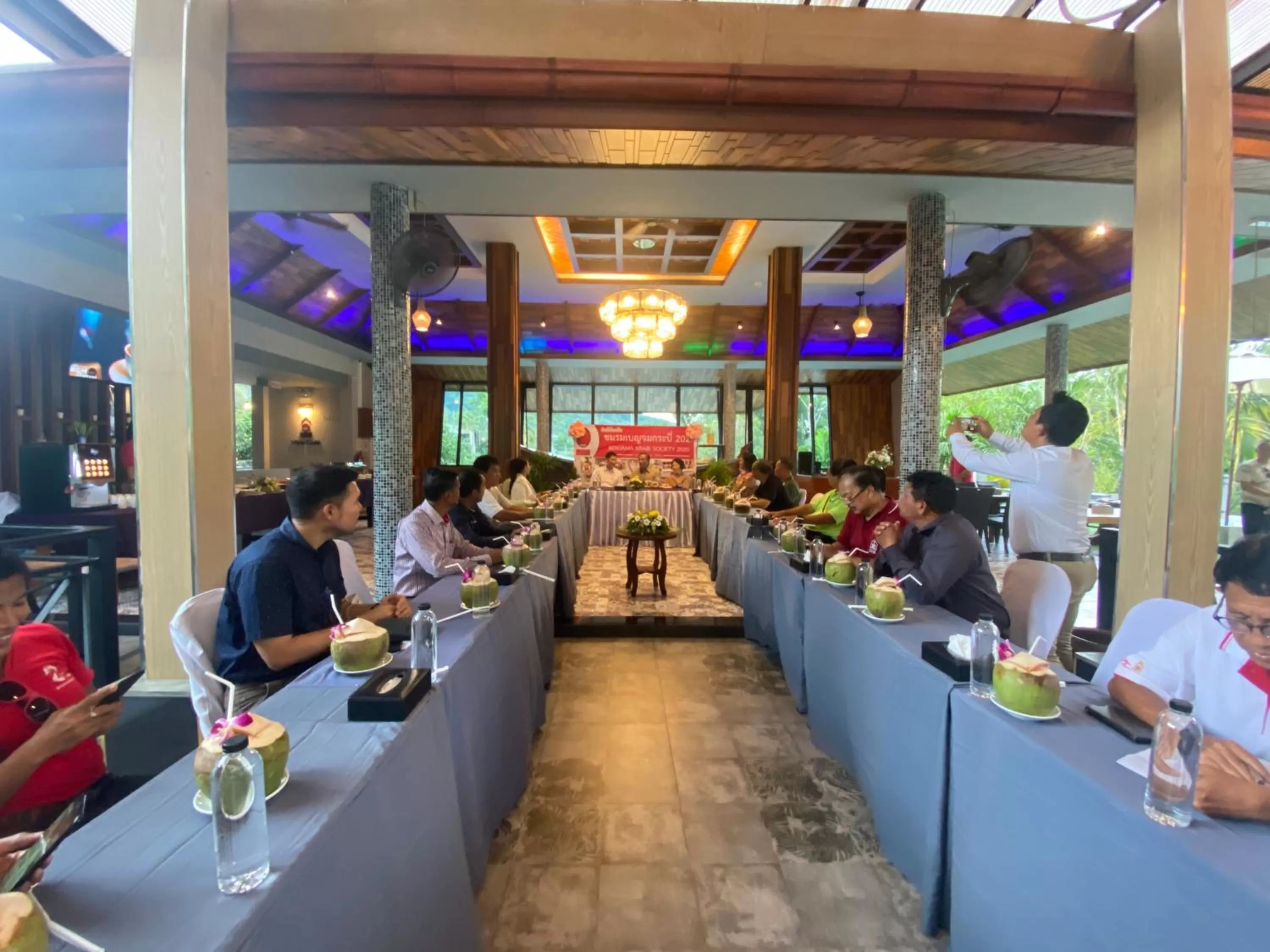 Restaurant/places to eat in The Scene Cliff View Villas