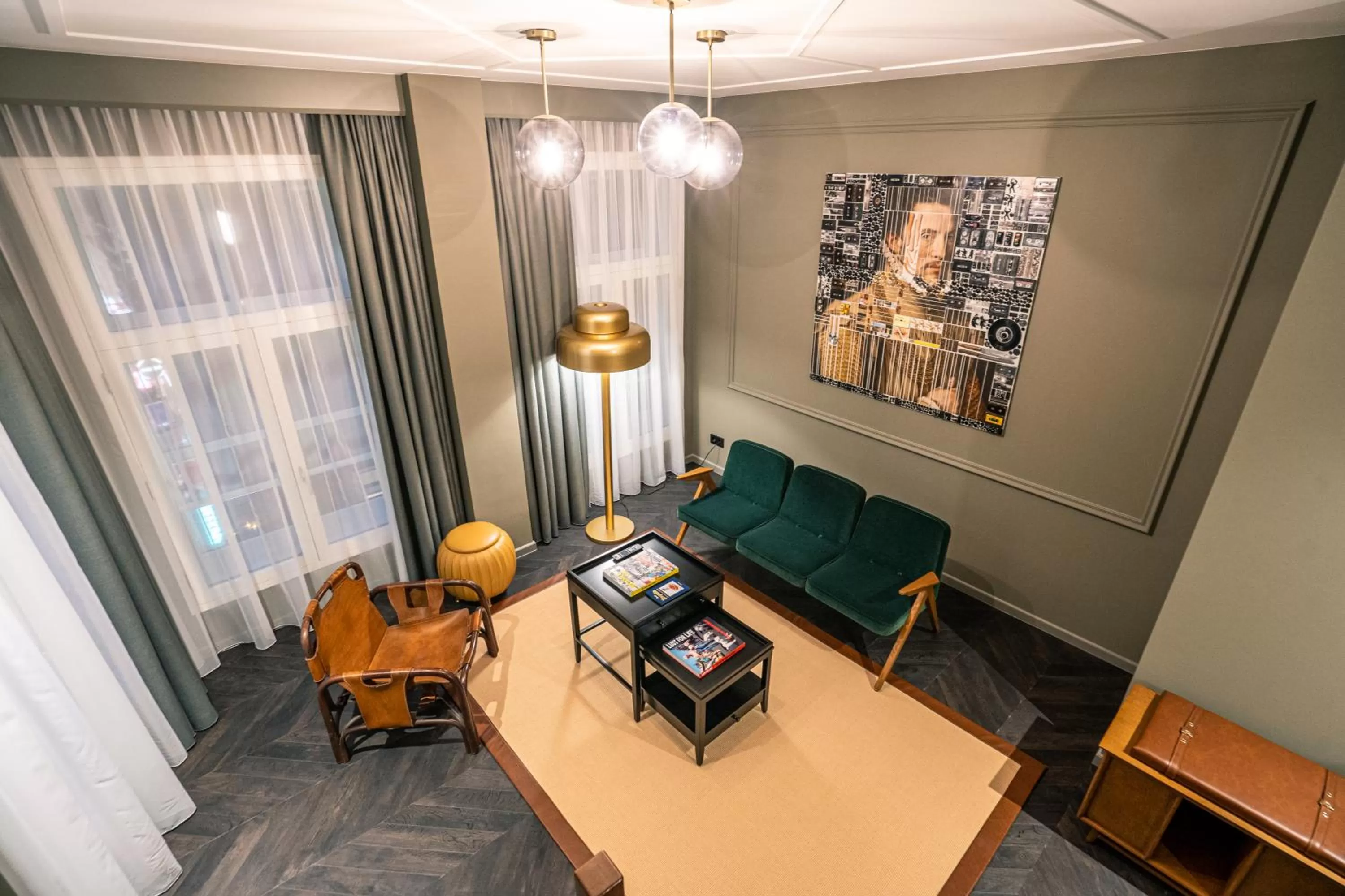 Living room in The Collector