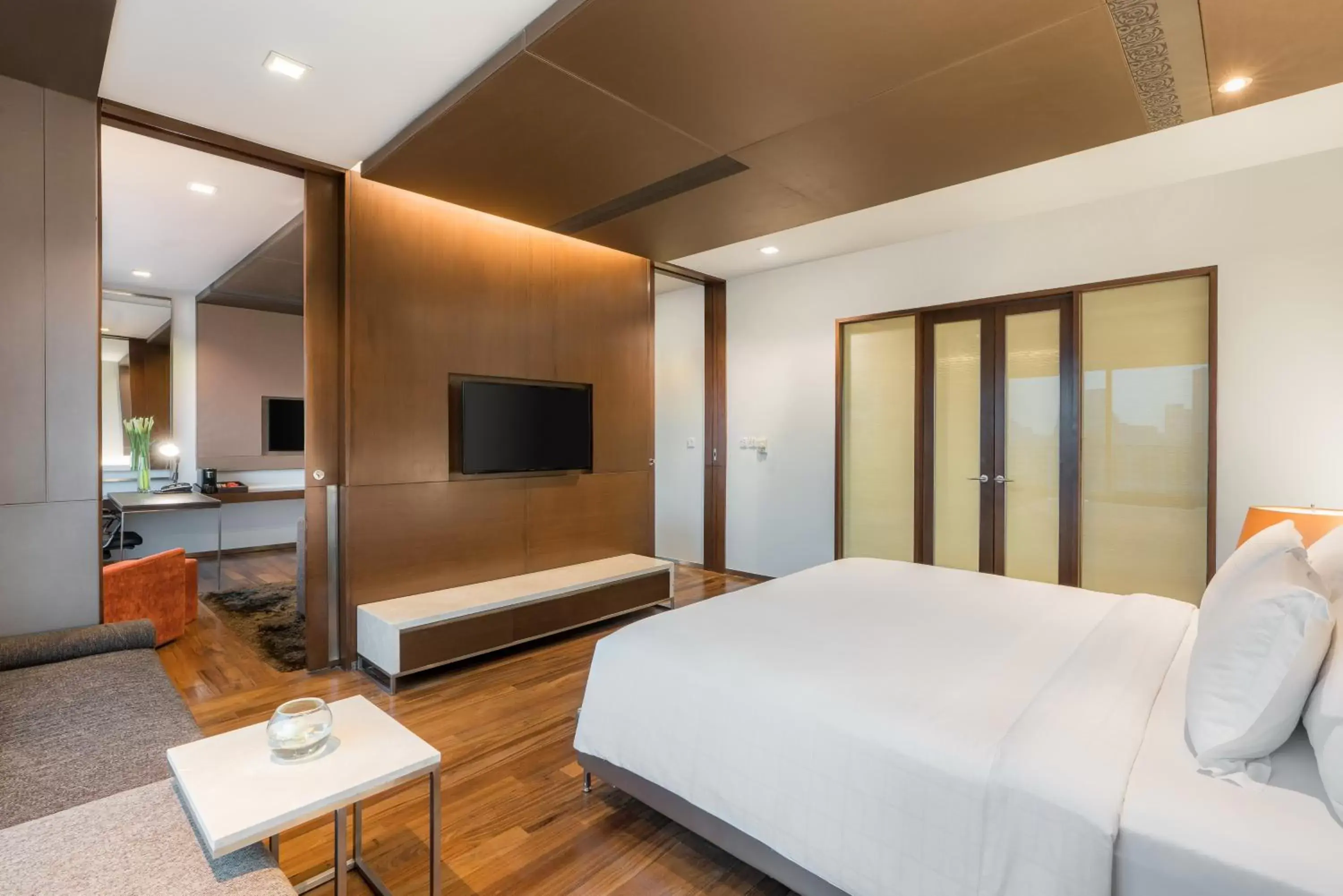 ExecuPlus Suite - Double Bed in Pathumwan Princess Hotel - SHA Extra Plus Certified