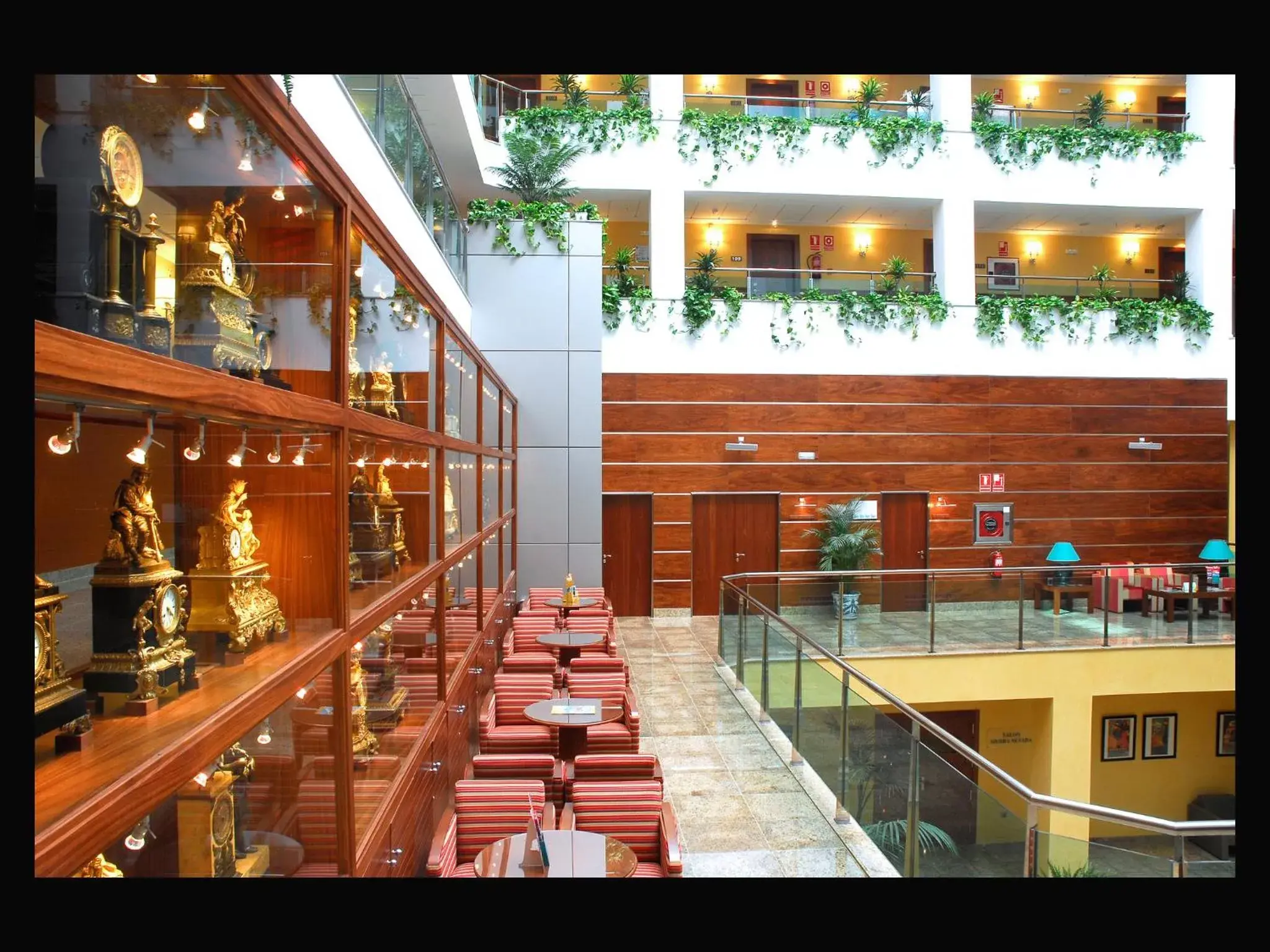 Lobby or reception in Senator Granada Spa Hotel