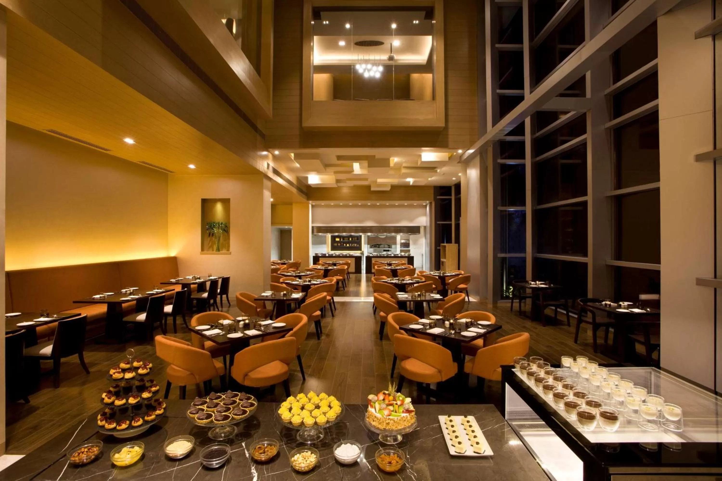 Restaurant/places to eat in Hyatt Regency Ahmedabad