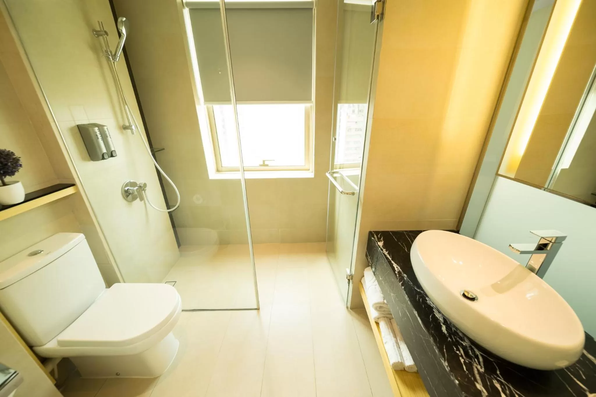 Deluxe Double or Twin Room with Sea View in Eco Tree Hotel