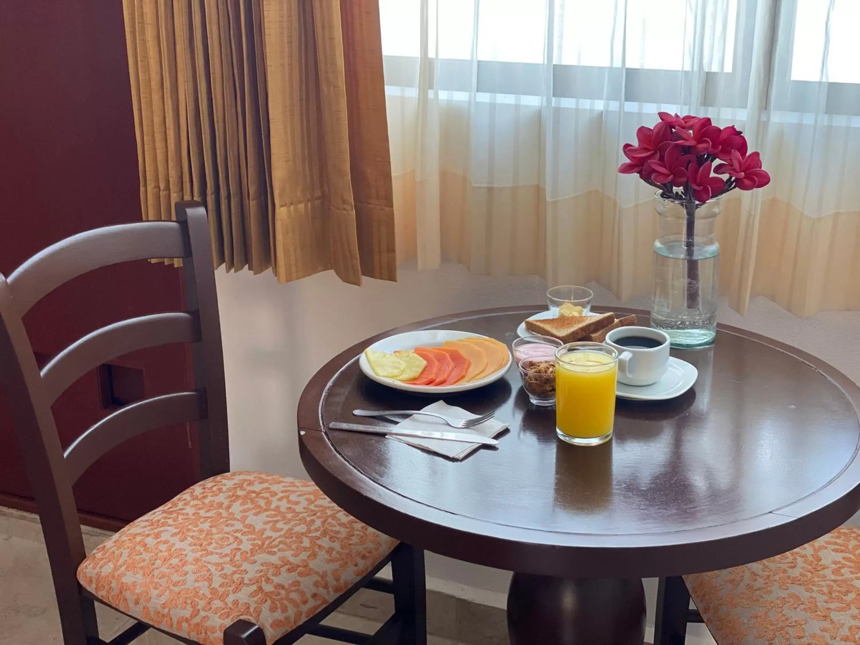 Dining Area in Hotel Las Golondrinas