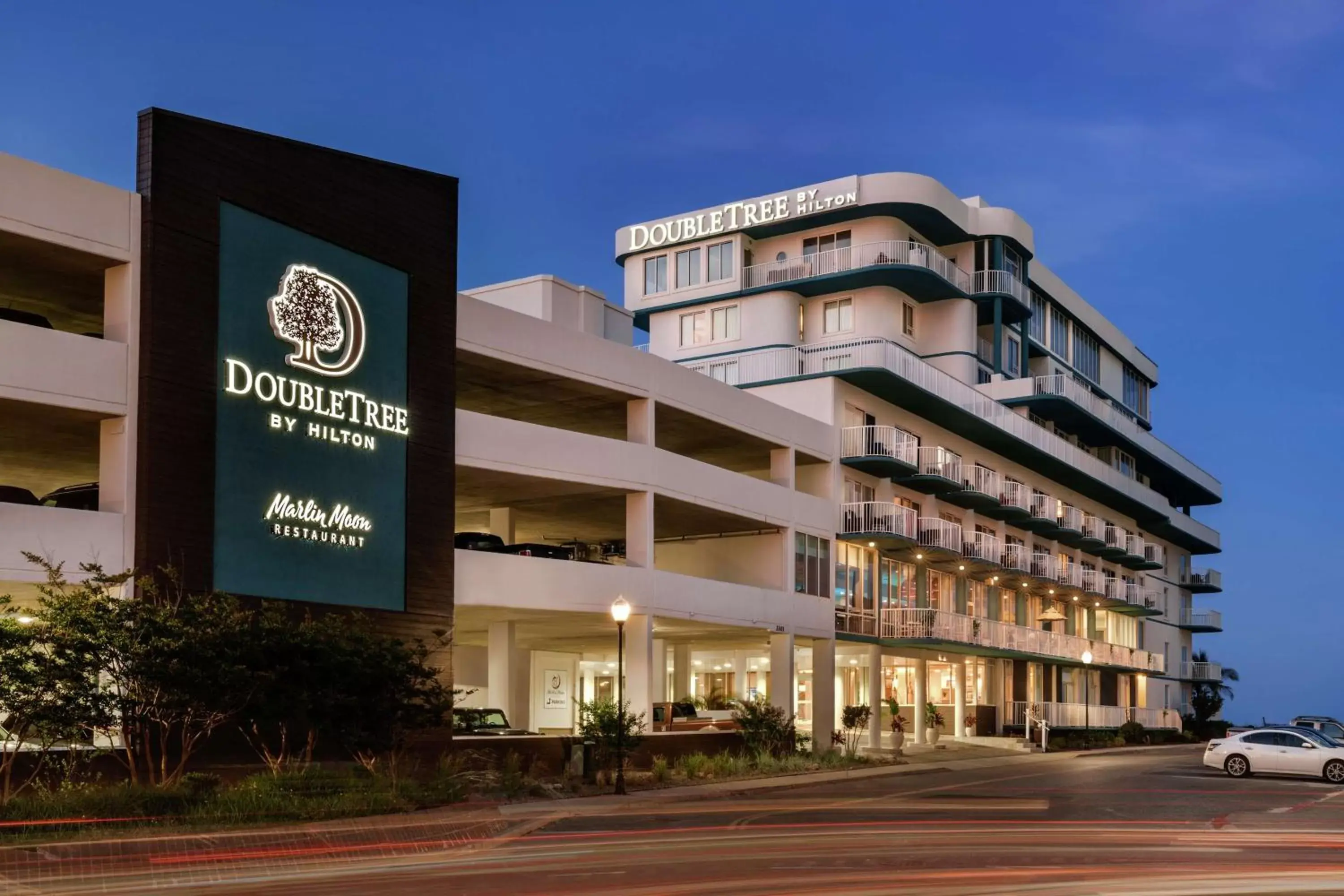 Property Building in DoubleTree by Hilton Ocean City Oceanfront