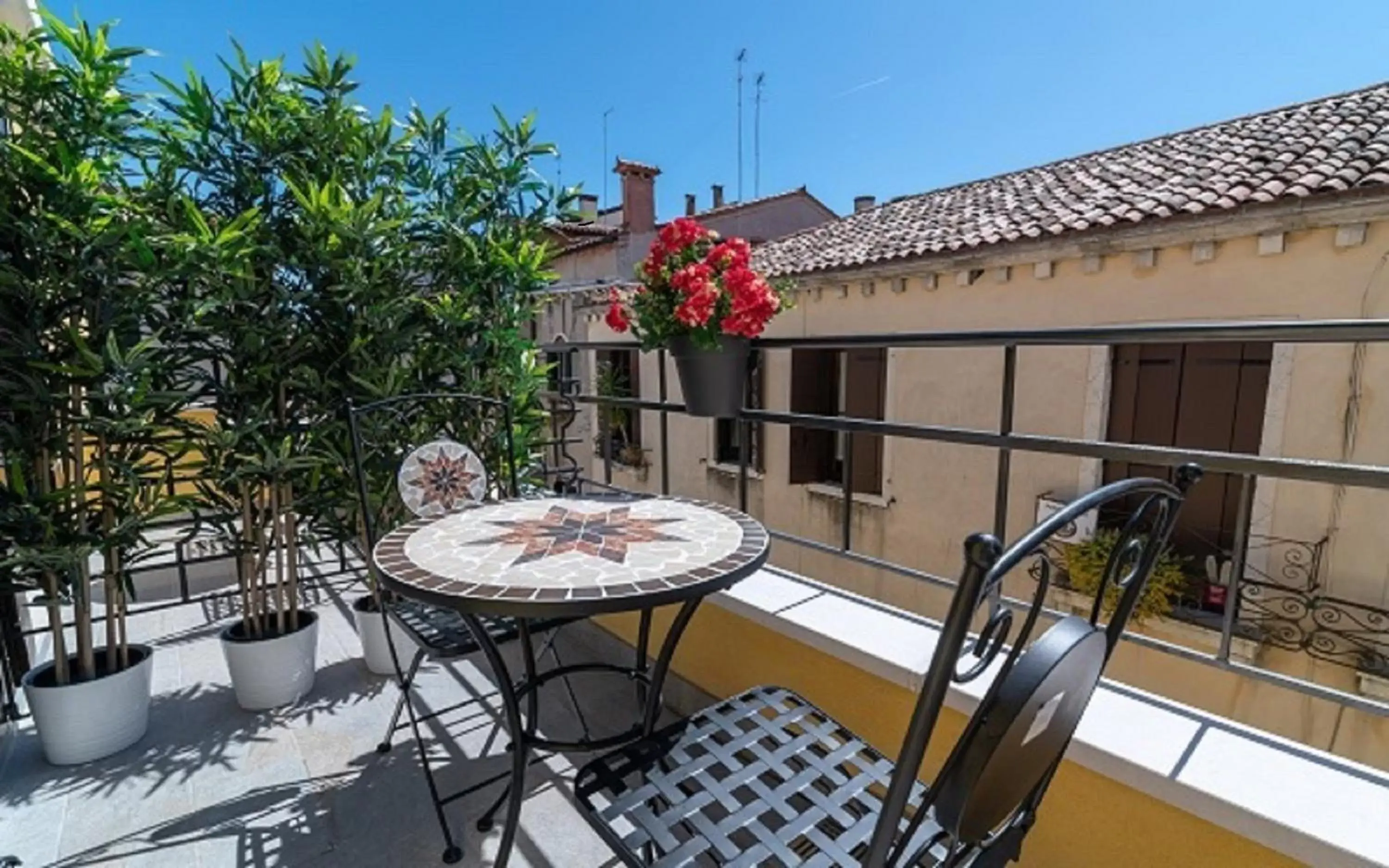 Balcony/Terrace in Grifoni Boutique Hotel