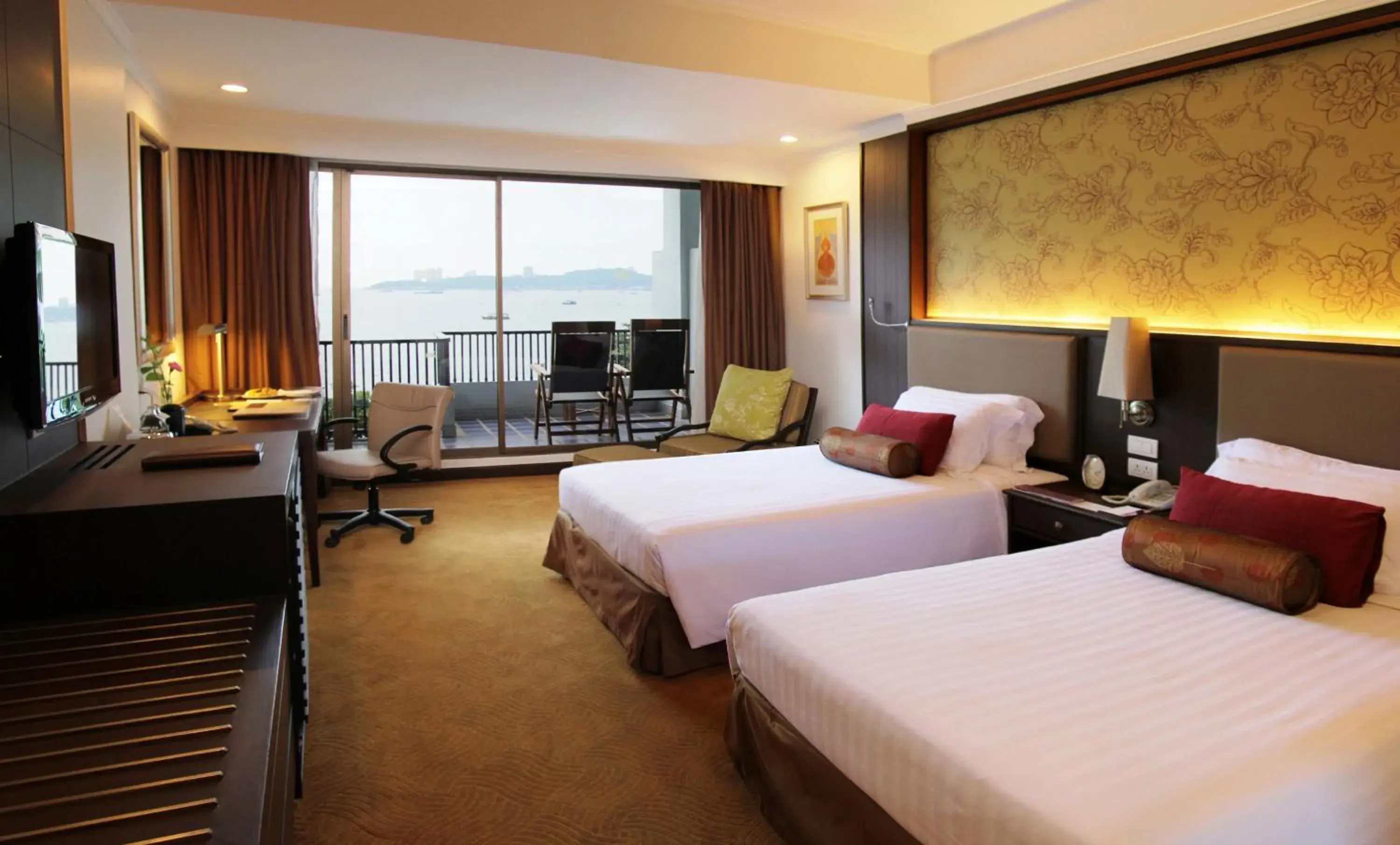 Sea view in Dusit Thani Pattaya - SHA Extra Plus