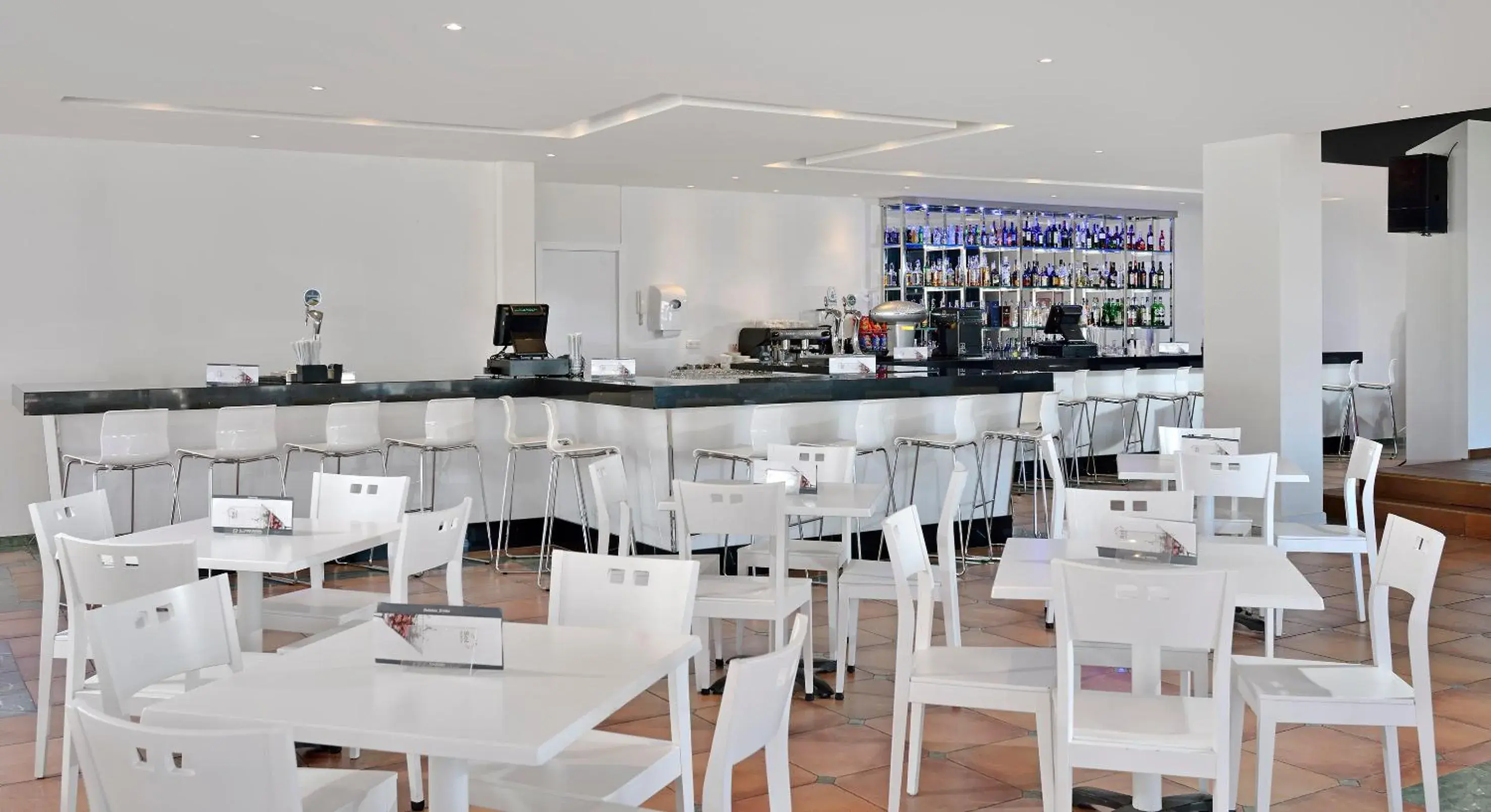 Restaurant/places to eat in Sol Puerto Marina Restaurant/places to eat in Sol Puerto Marina