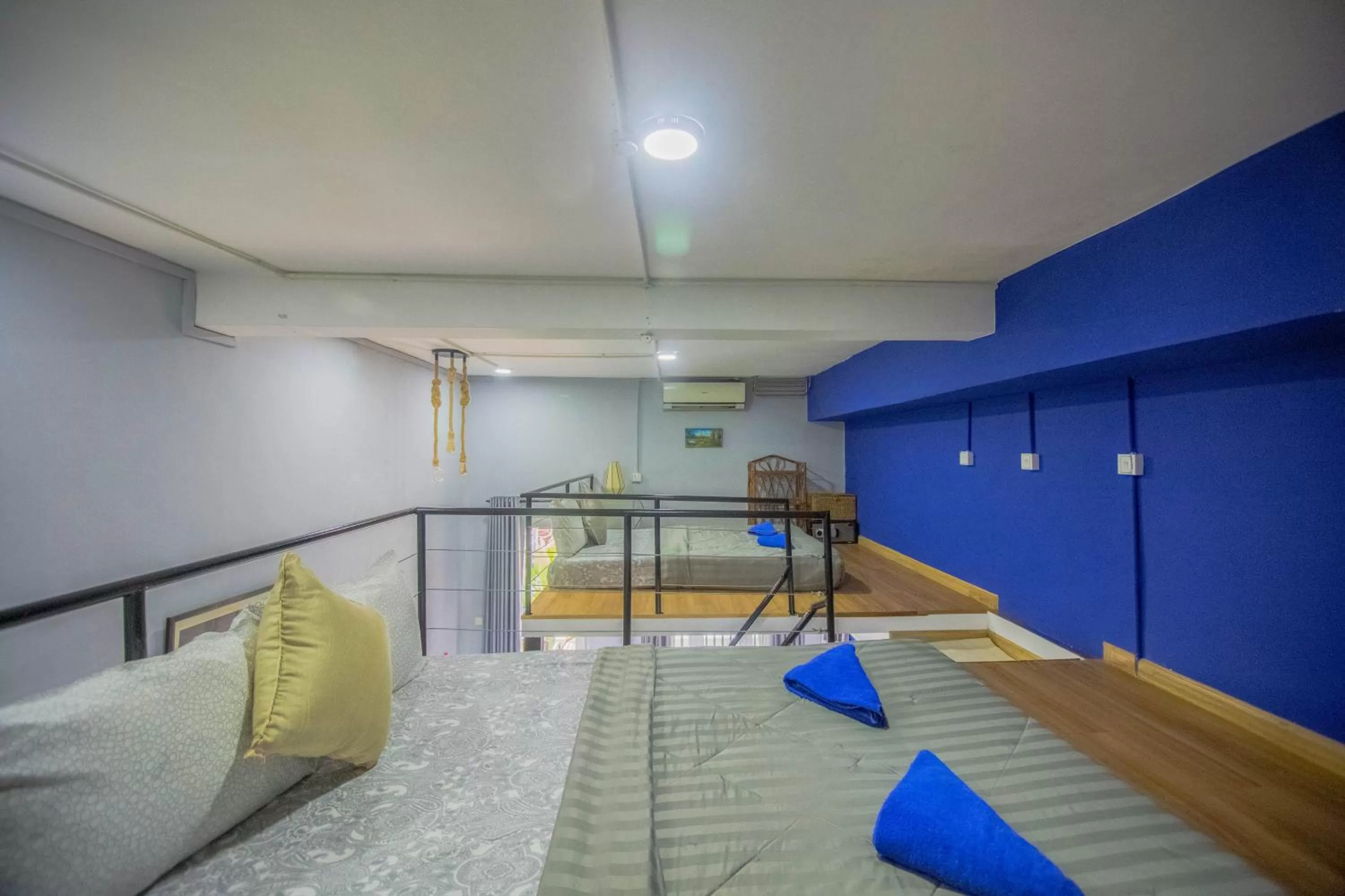 Bedroom, Bed in The Artist Residence