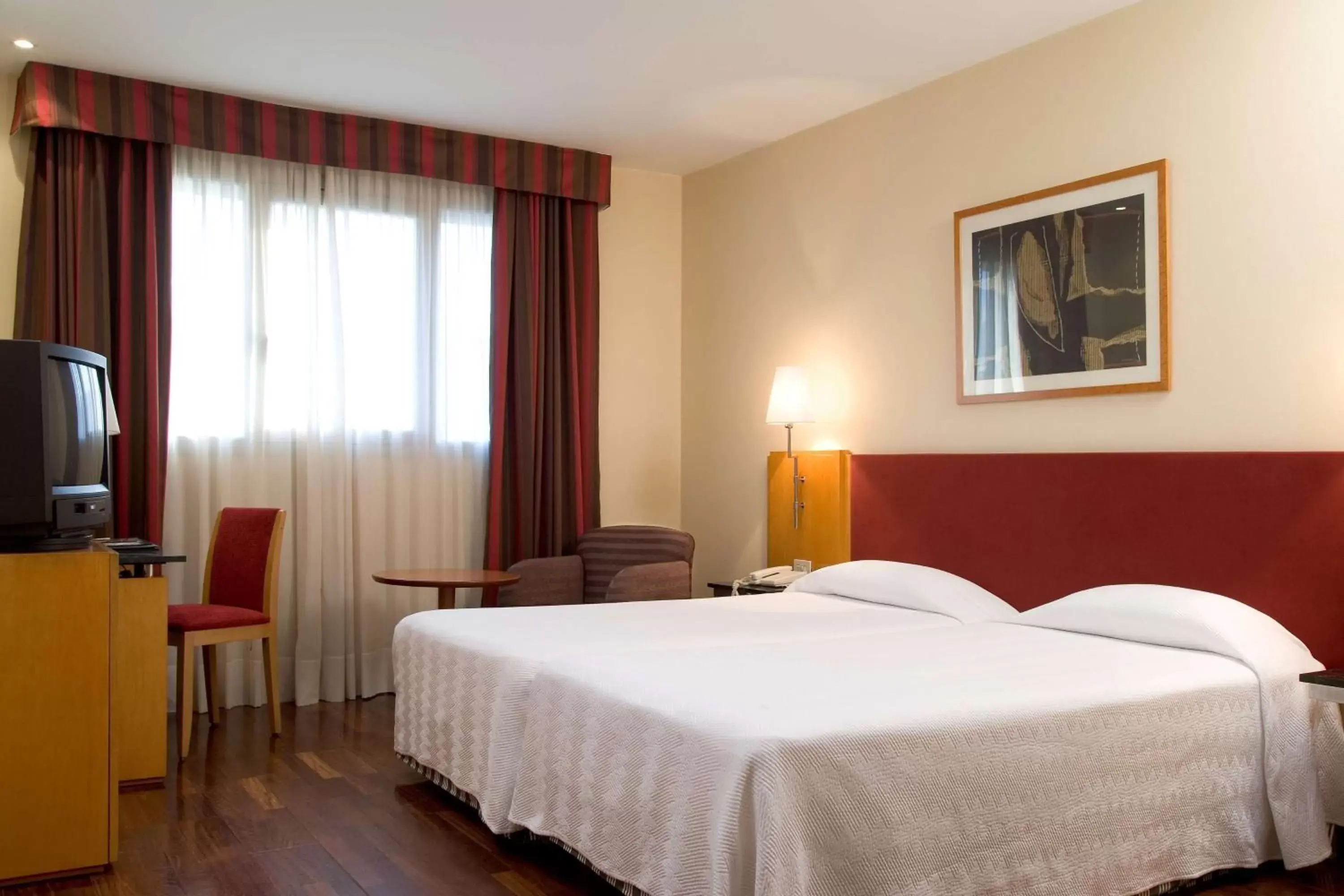 Bedroom, Bed in NH Ciutat de Reus