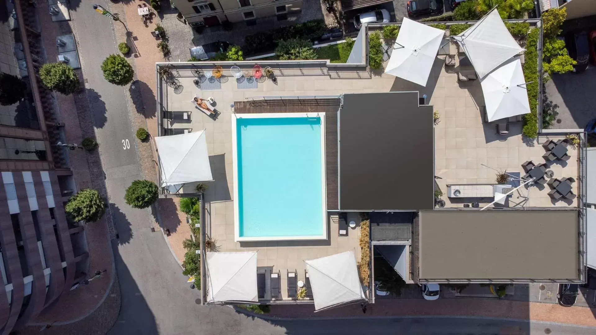 Swimming pool, Pool View in Hotel Admiral Lugano