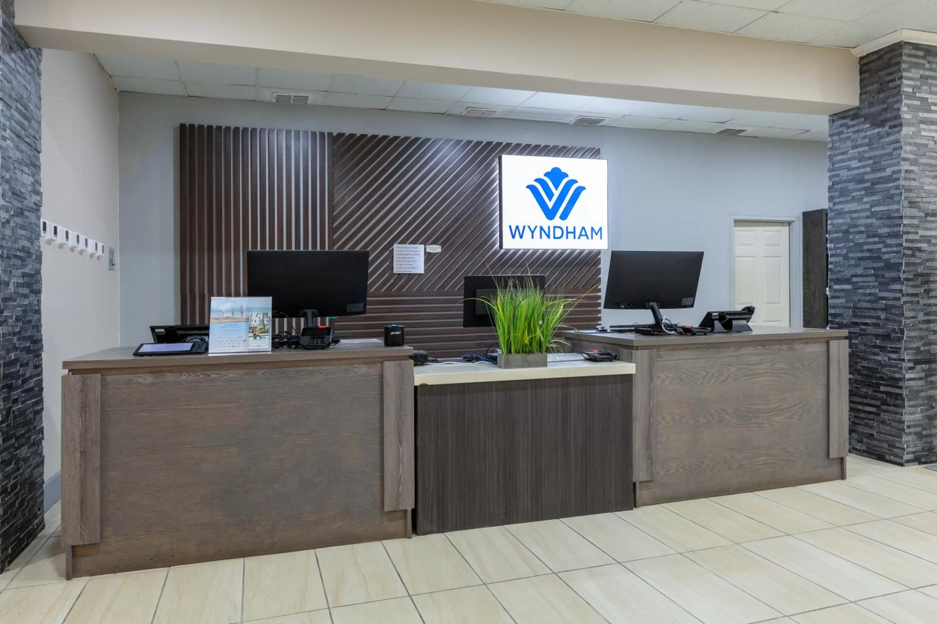 Lobby or reception in Wyndham Corpus Christi Resort North Padre Island