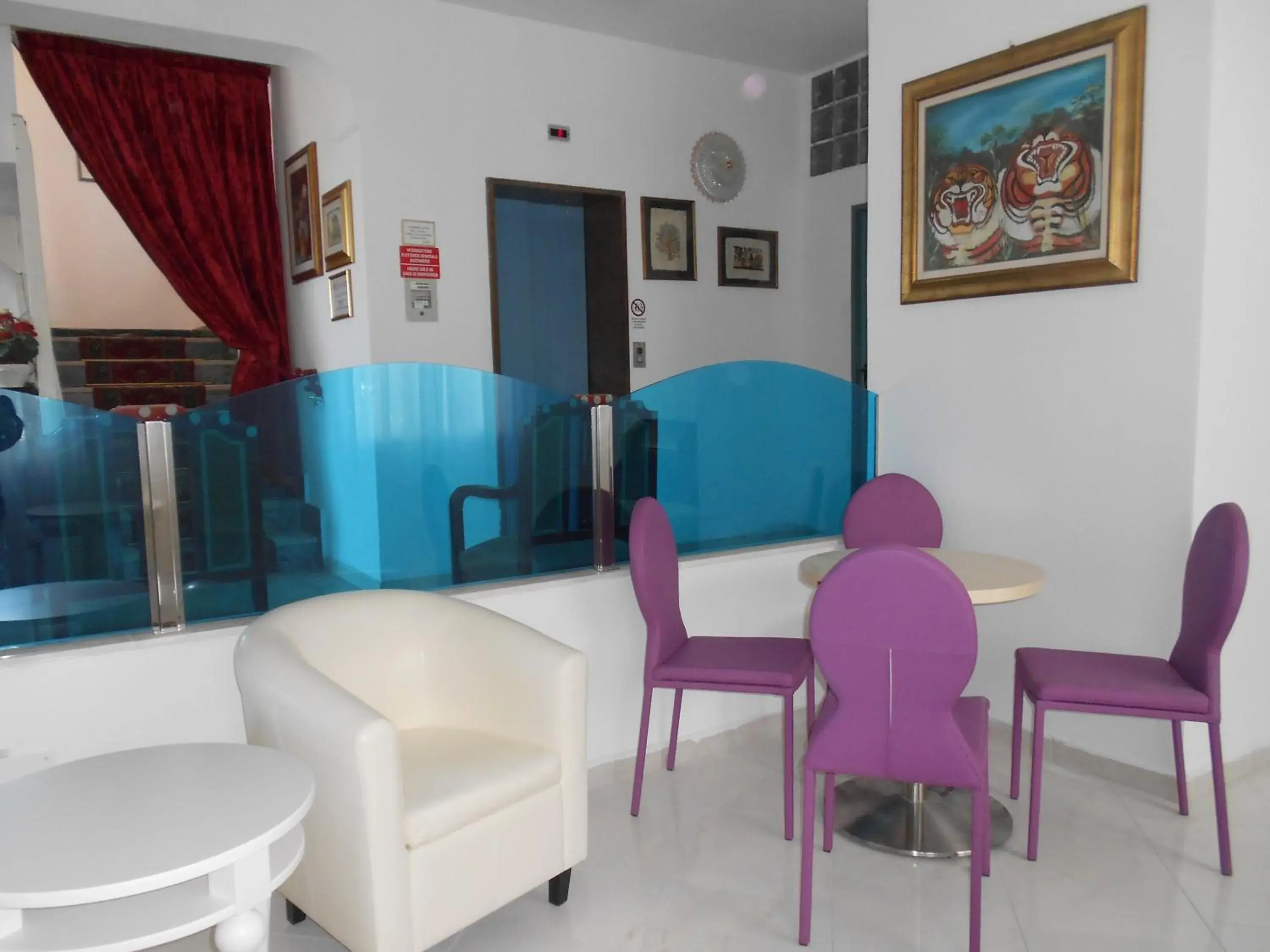 Communal lounge/ TV room, Lounge/Bar in Hotel Laguna Blu