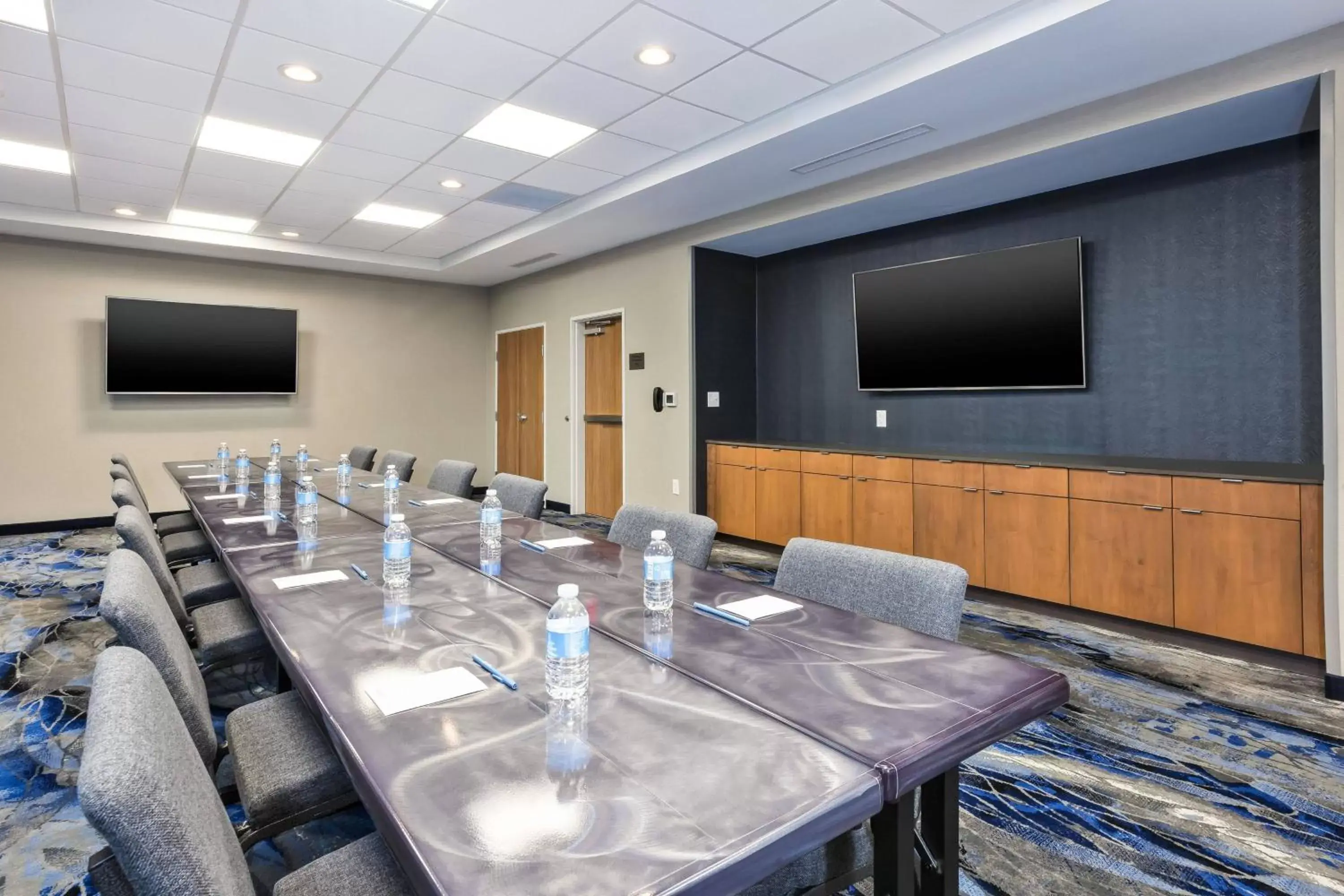 Meeting/conference room in Fairfield Inn & Suites by Marriott Cincinnati Airport South/Florence