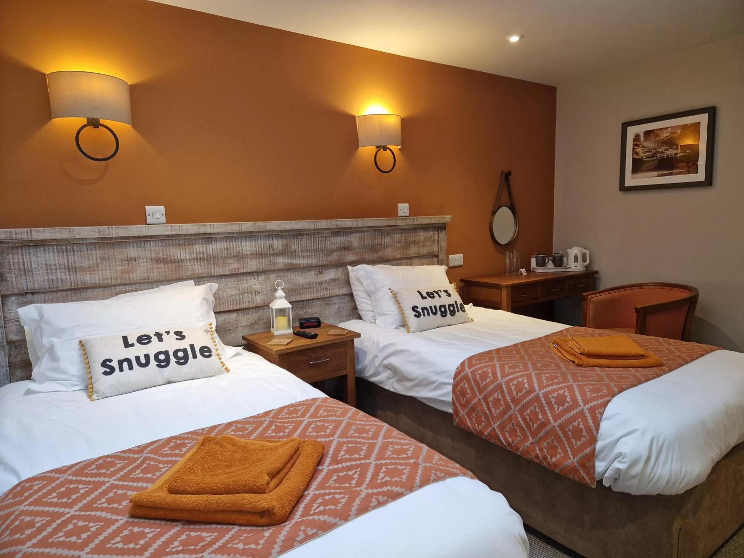 Coffee/tea facilities, Bed in The Pelican Inn