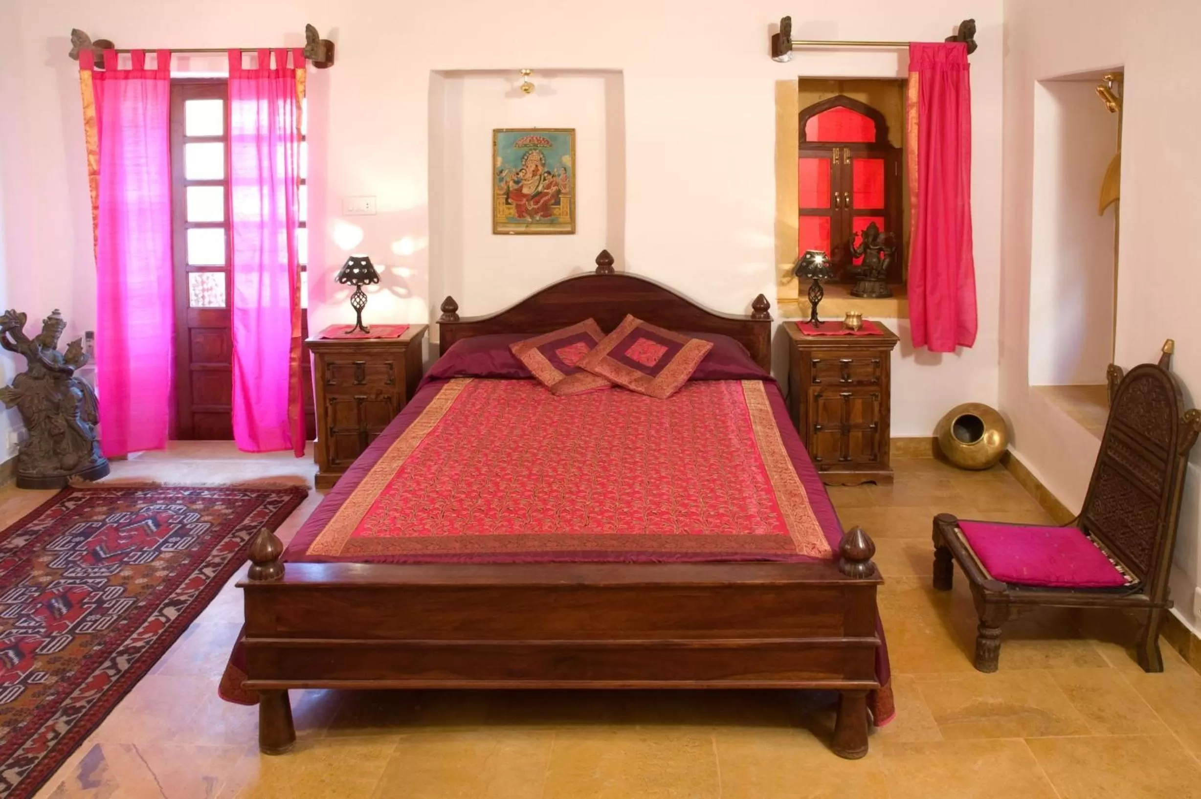 Photo of the whole room, Bed in Killa Bhawan