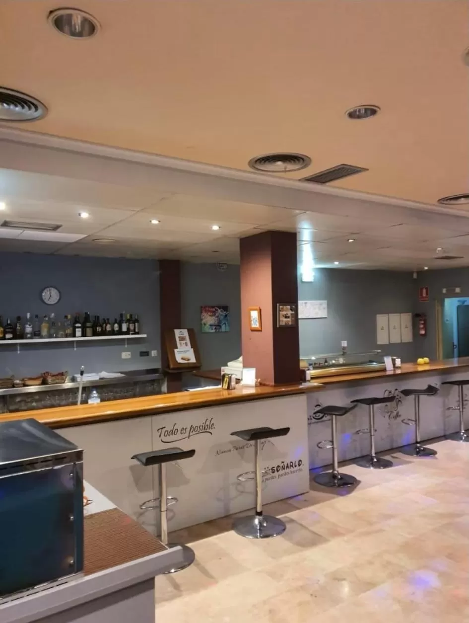 Restaurant/places to eat in Hotel Cogullada