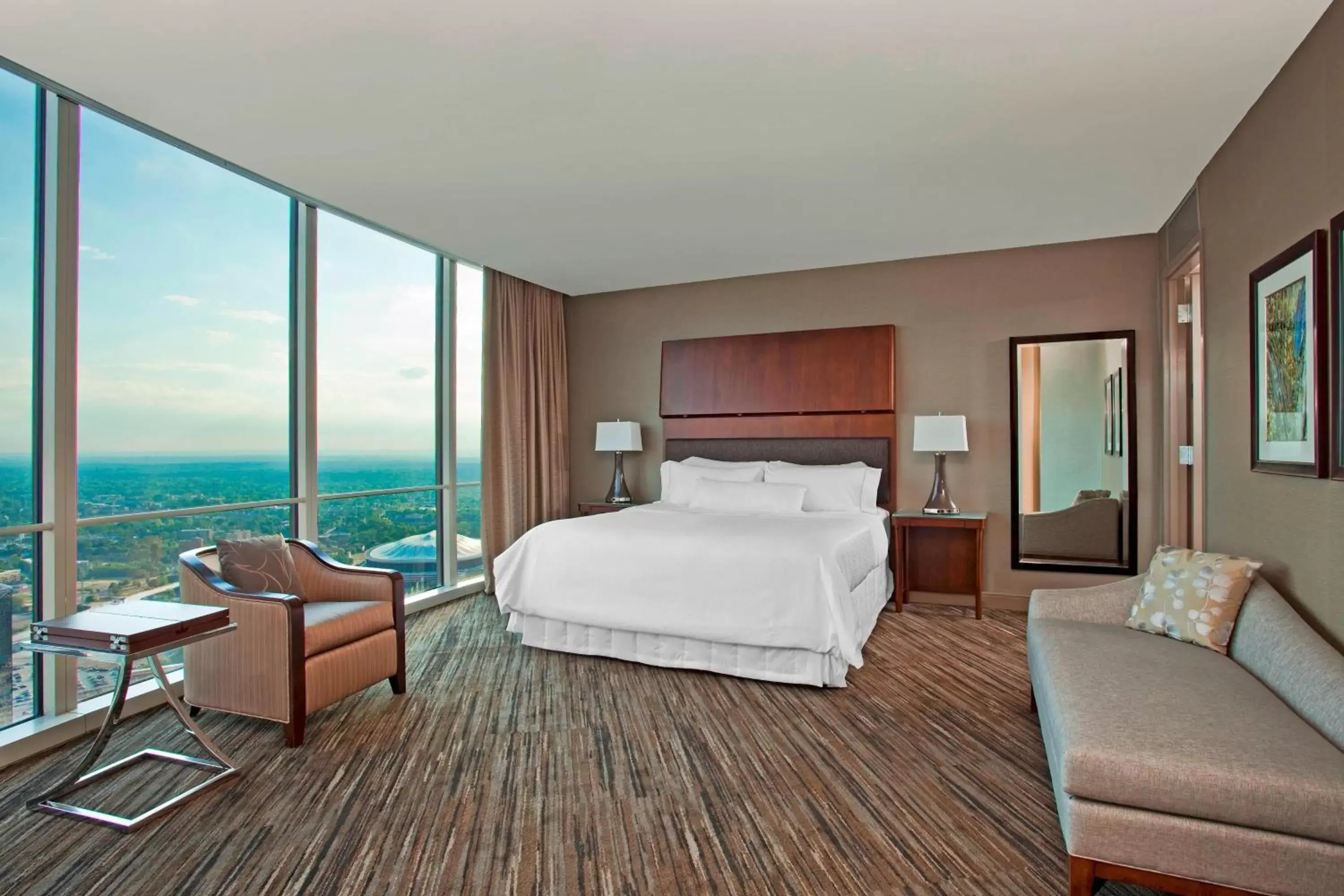 Bedroom in The Westin Peachtree Plaza, Atlanta