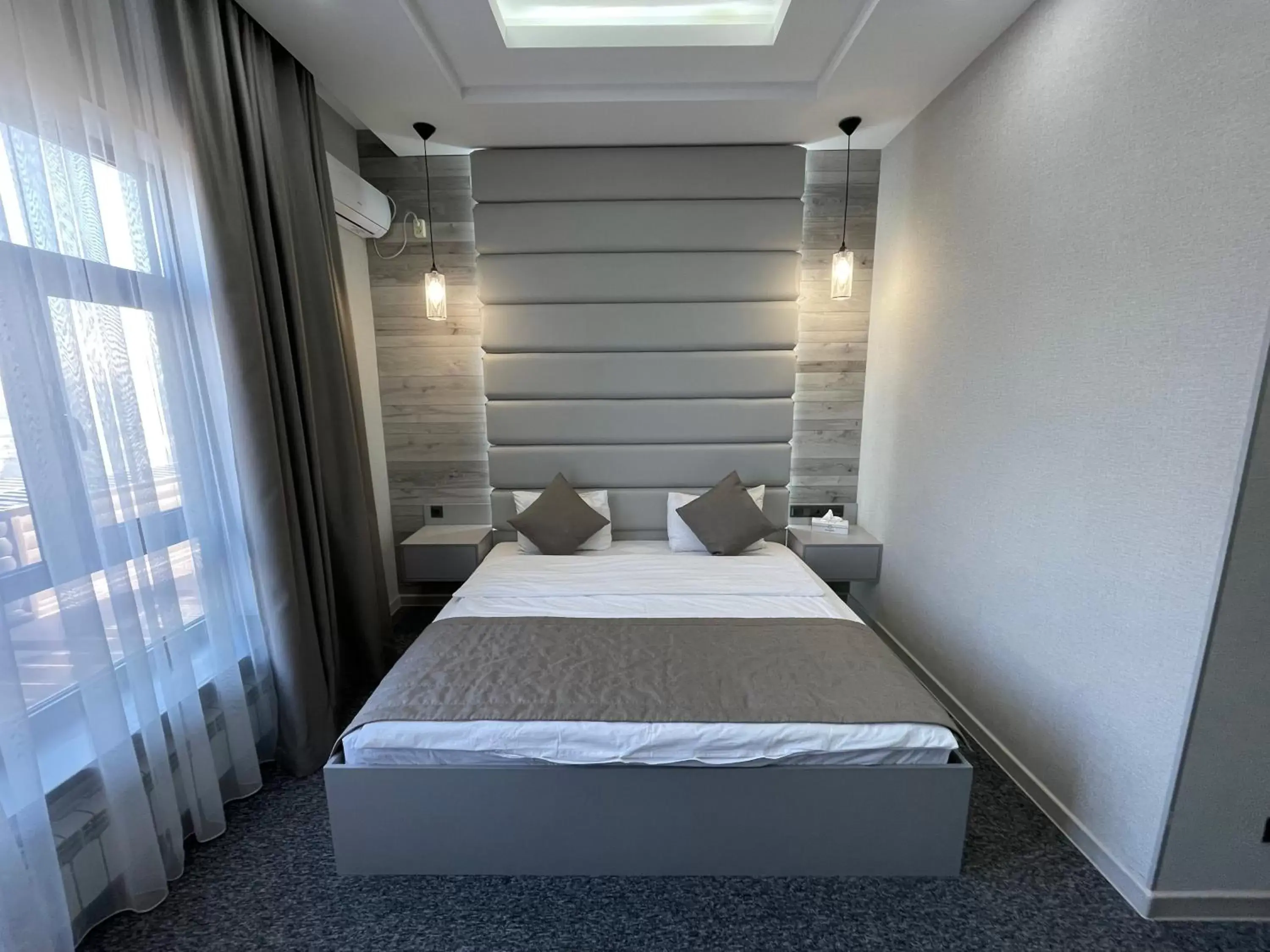 Standard King Room in Terrasse Hotel & Bar Standard King Room in Terrasse Hotel & Bar