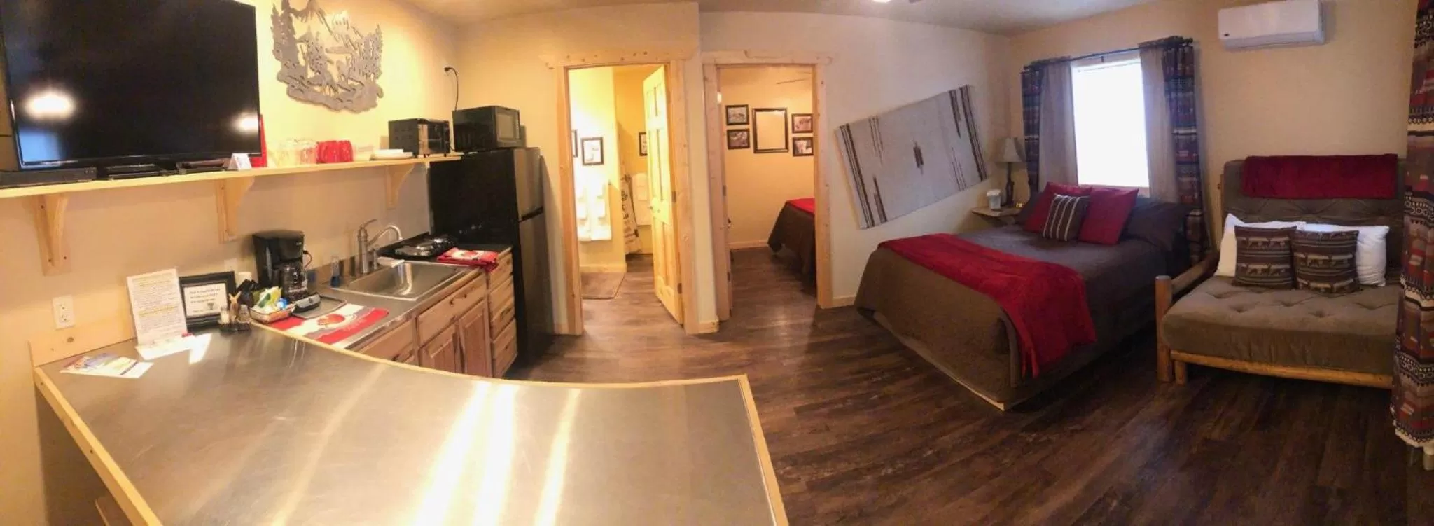 TV/Entertainment Center in Alpaca Inn