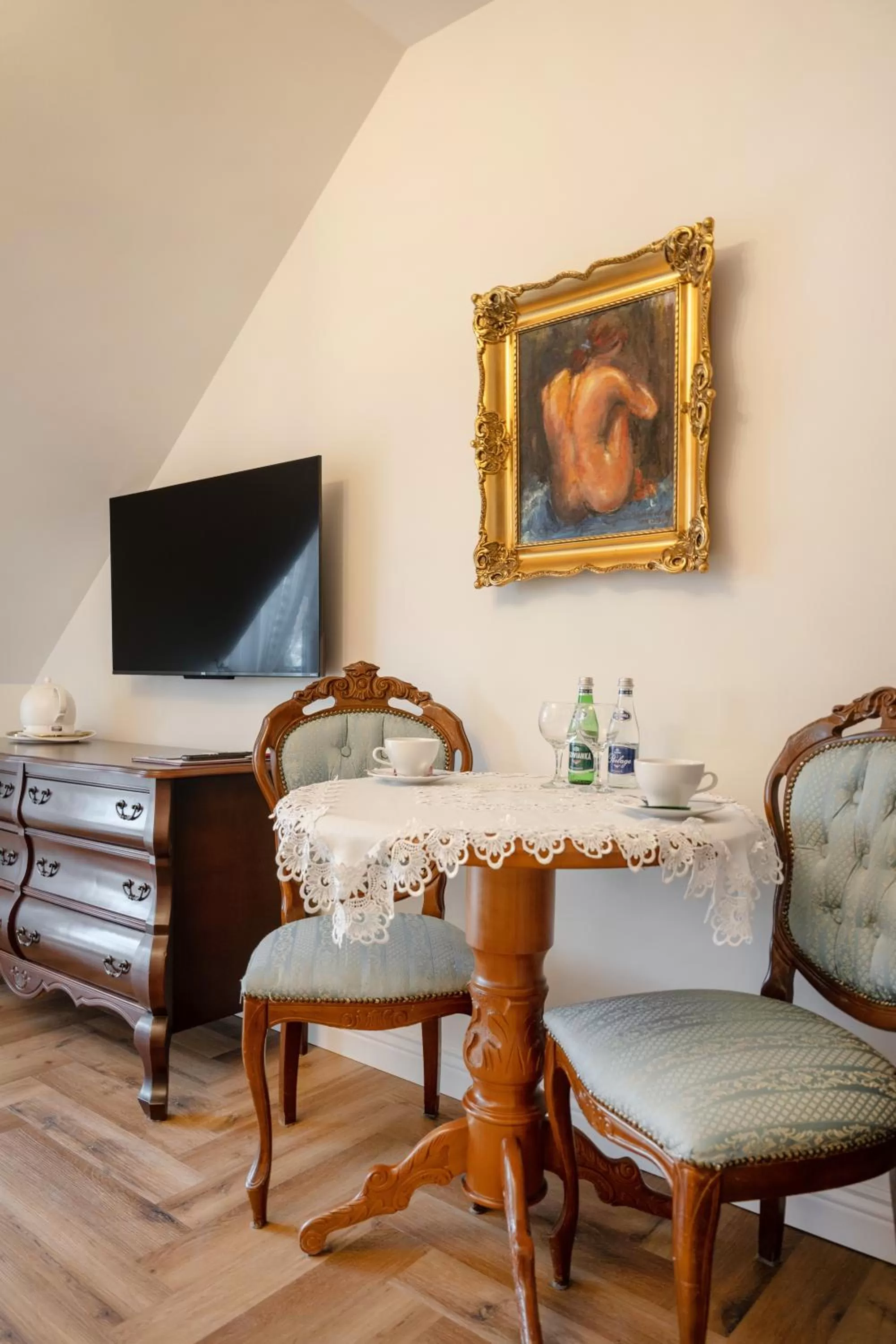 TV and multimedia in Pensjonat & Restauracja Admirał