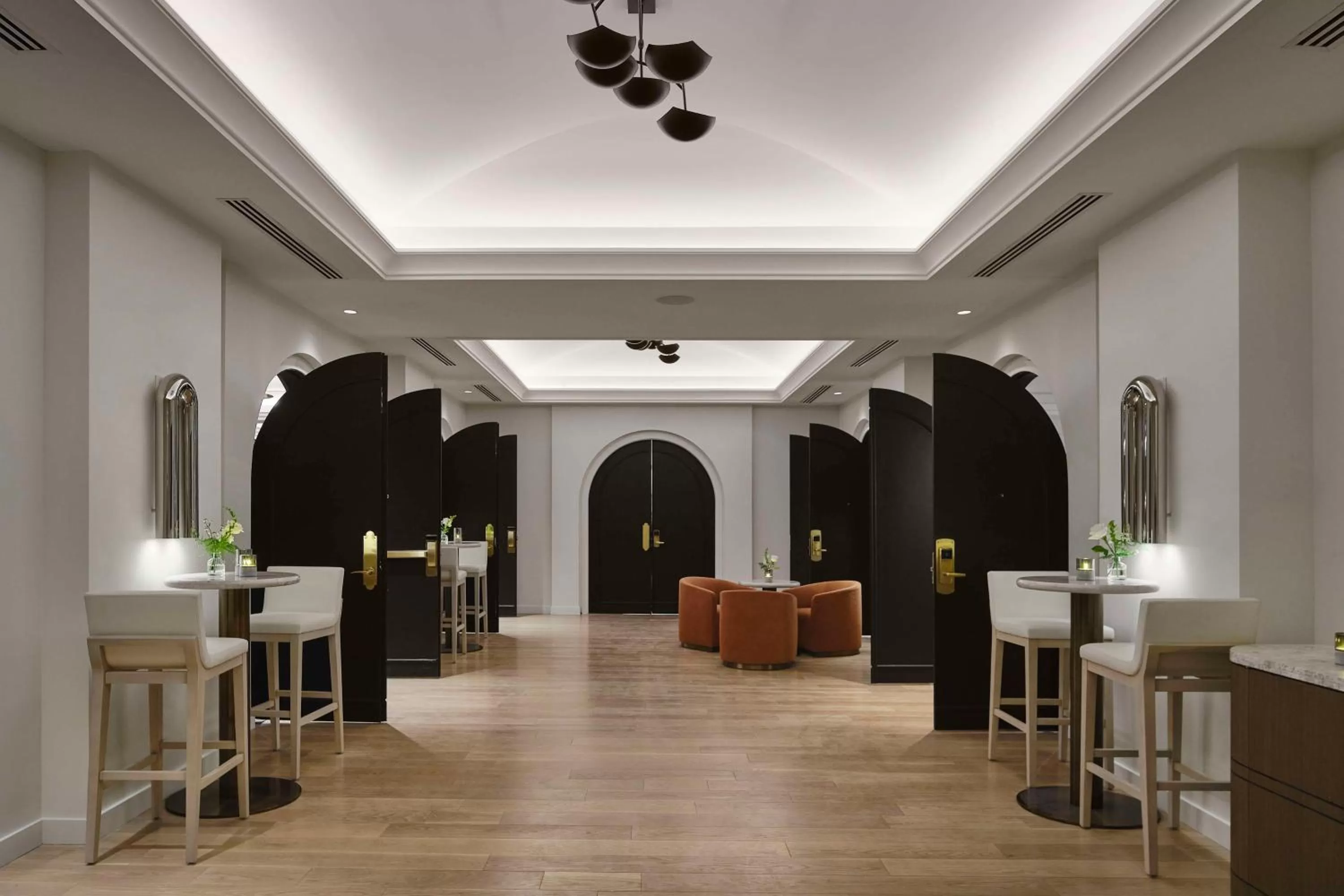 Meeting/conference room in Vogue Hotel Montreal Downtown, Curio Collection by Hilton